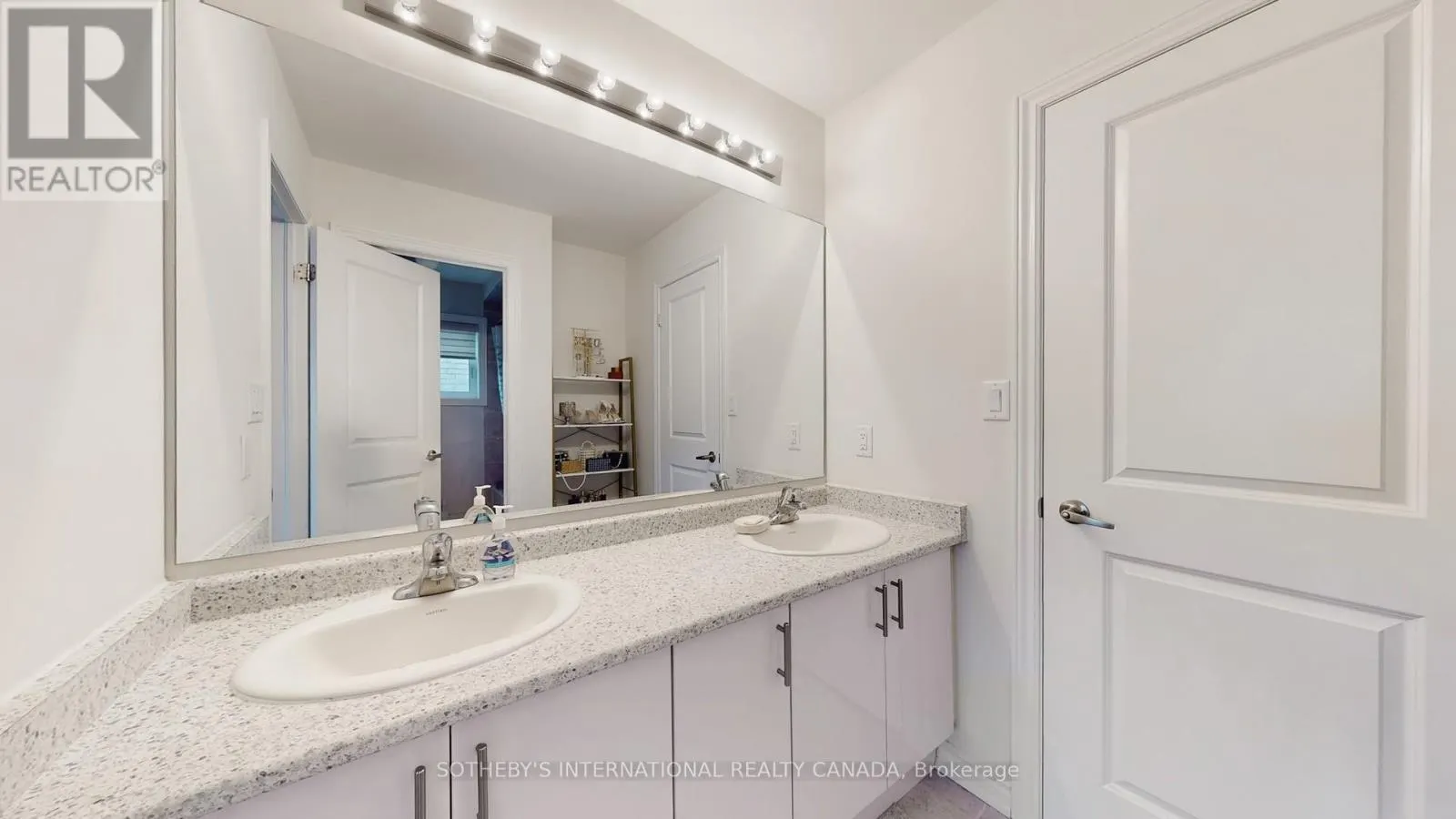 1633 CORSAL COURT