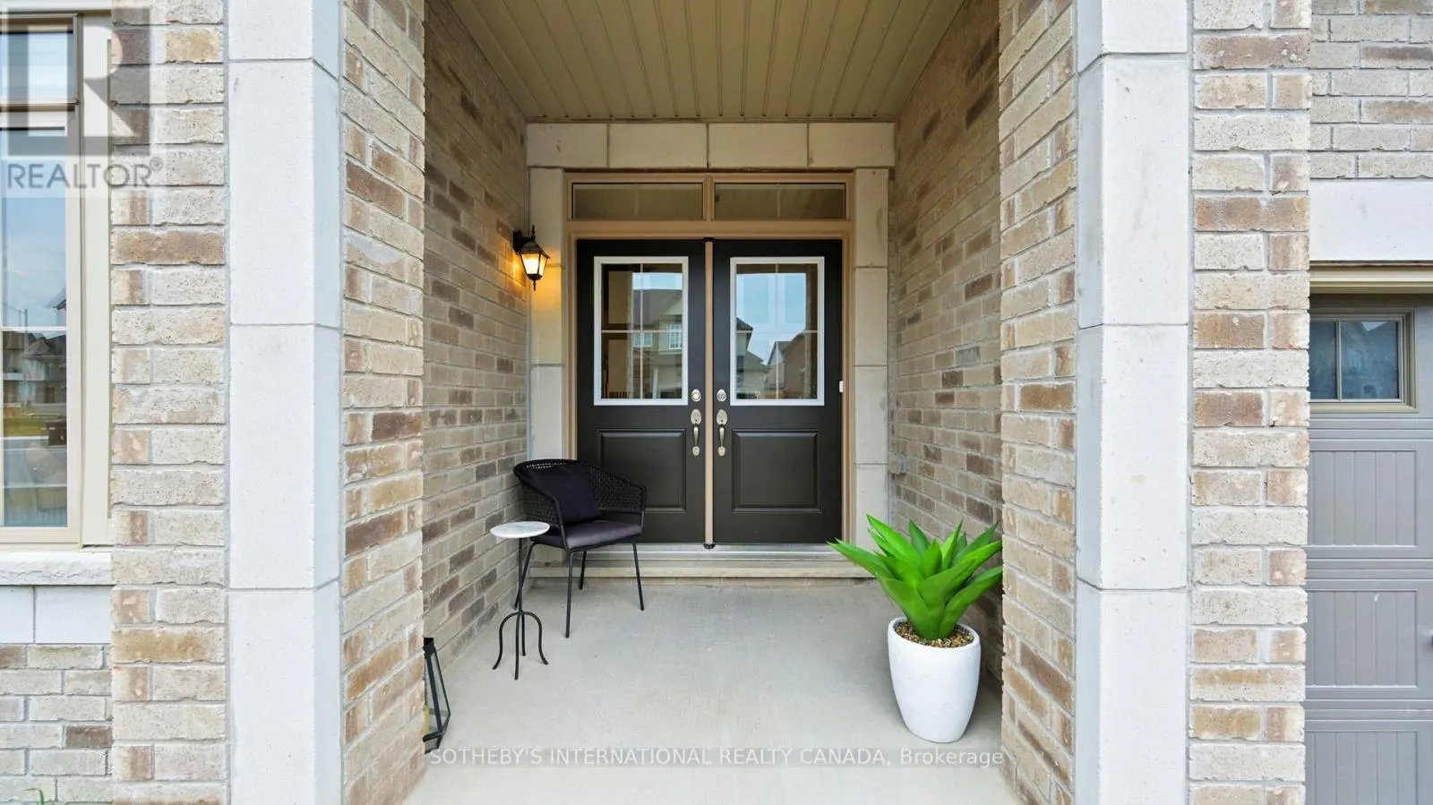 1633 CORSAL COURT