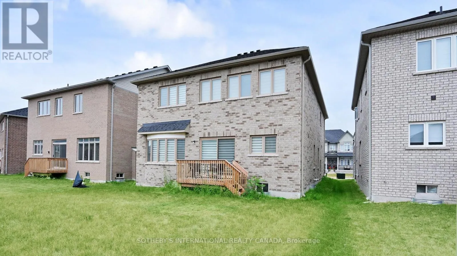 1633 CORSAL COURT