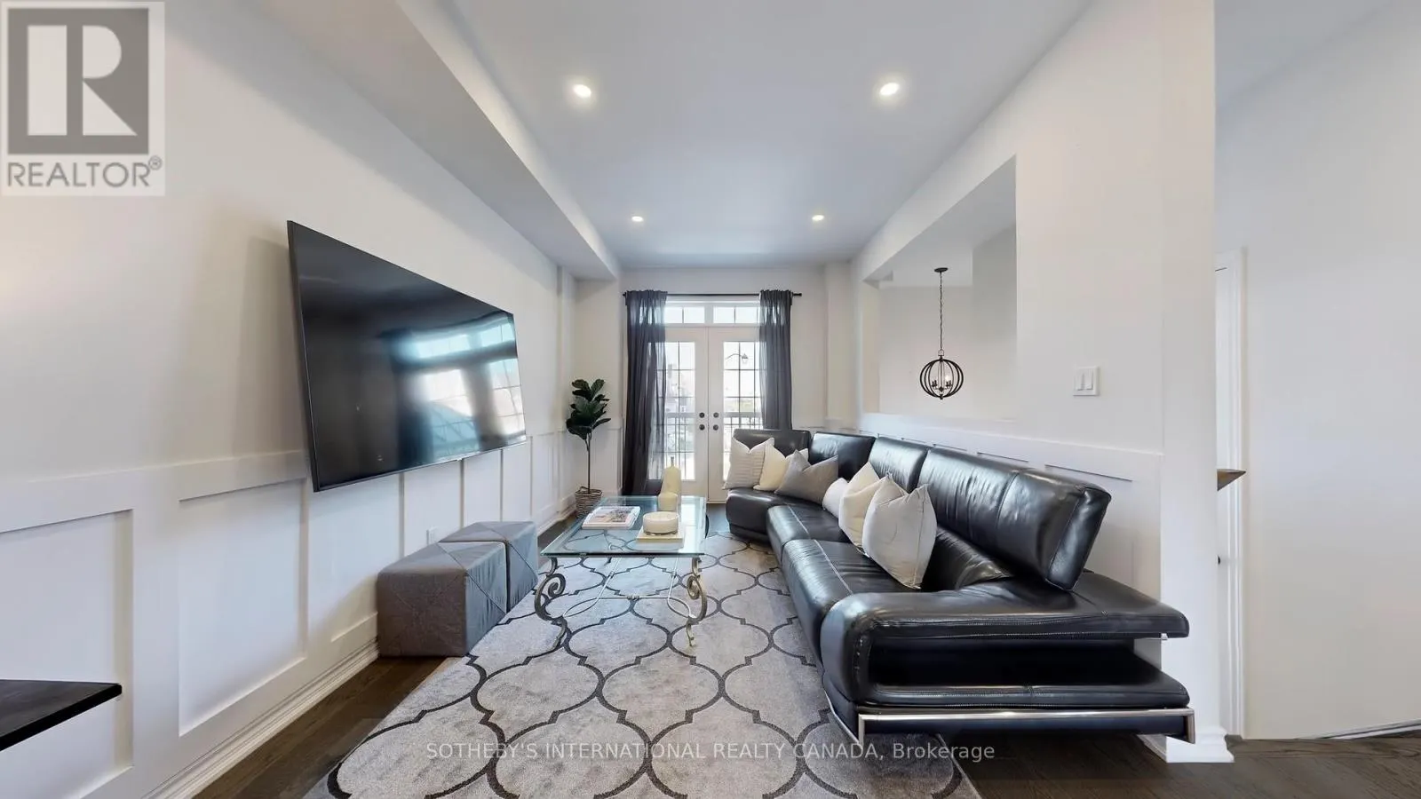 160 SUNSET TERRACE