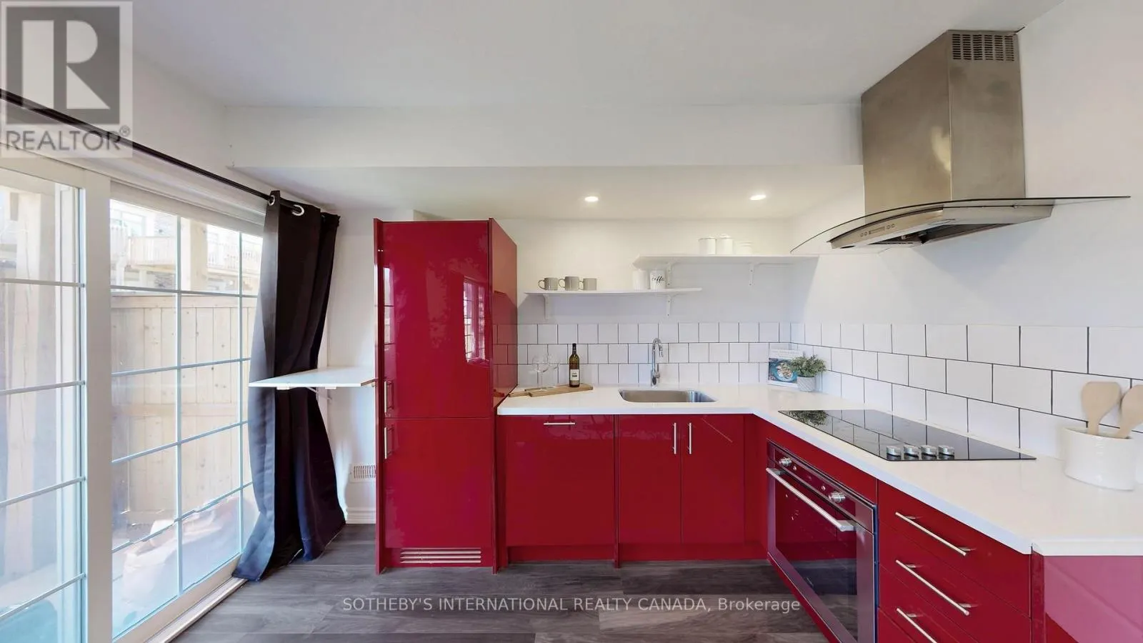 160 SUNSET TERRACE