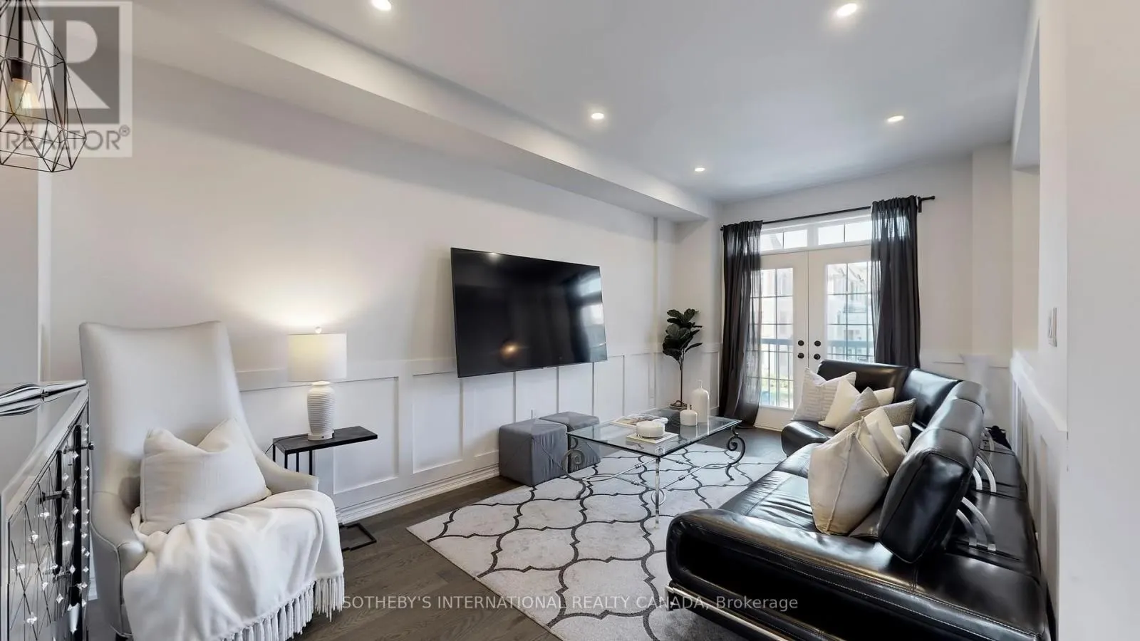 160 SUNSET TERRACE