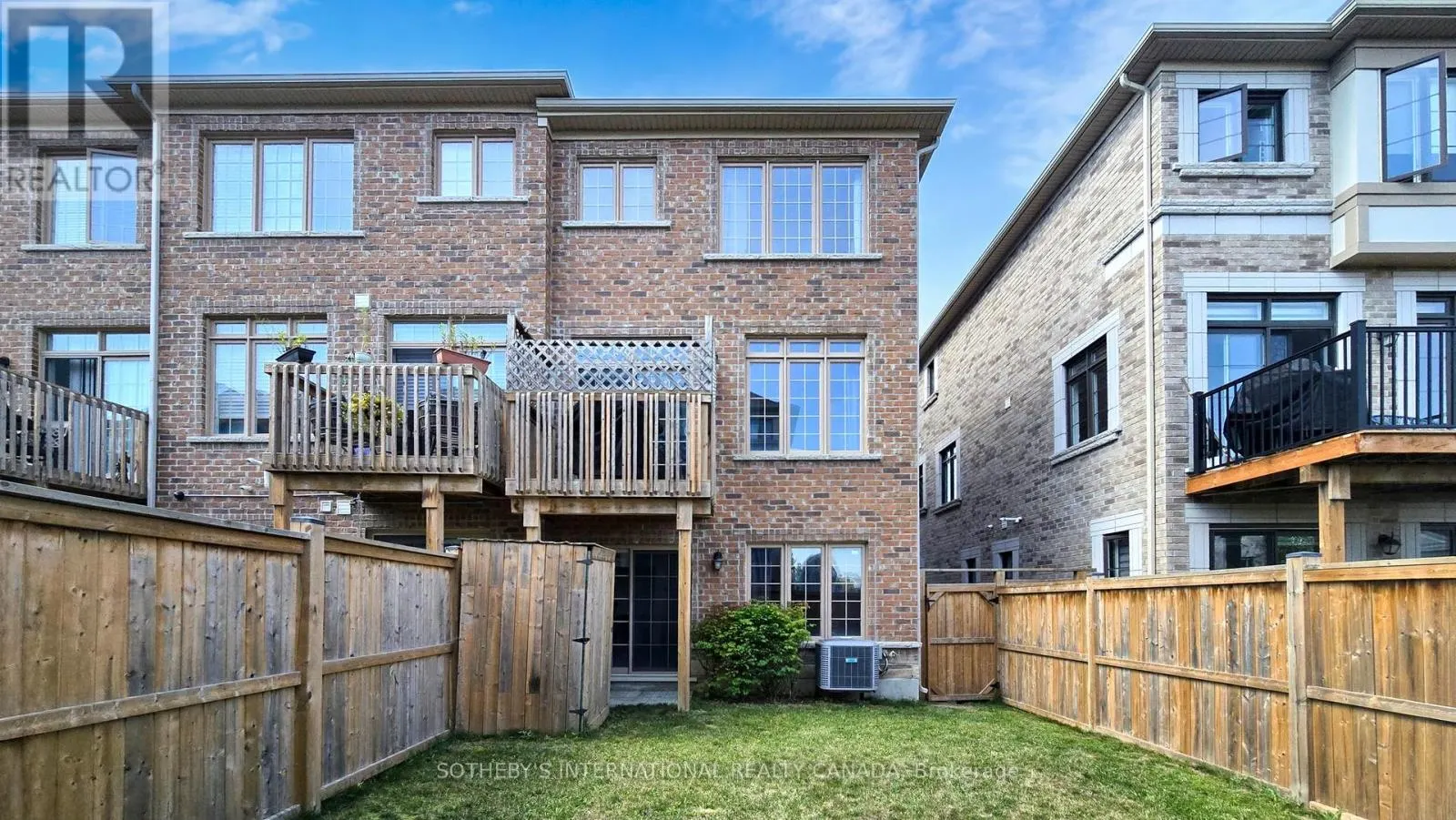 160 SUNSET TERRACE