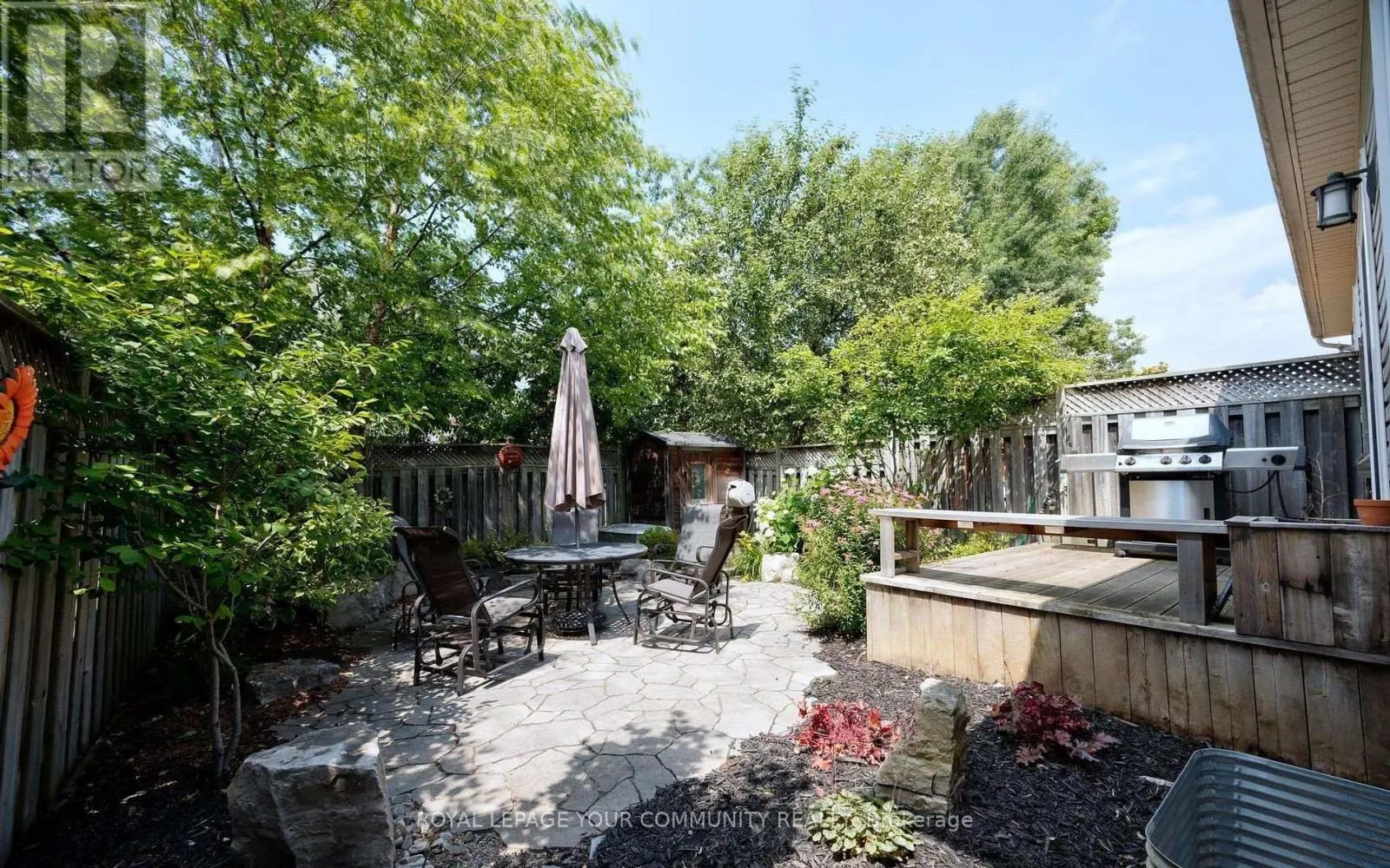 36 COLONIAL CRESCENT