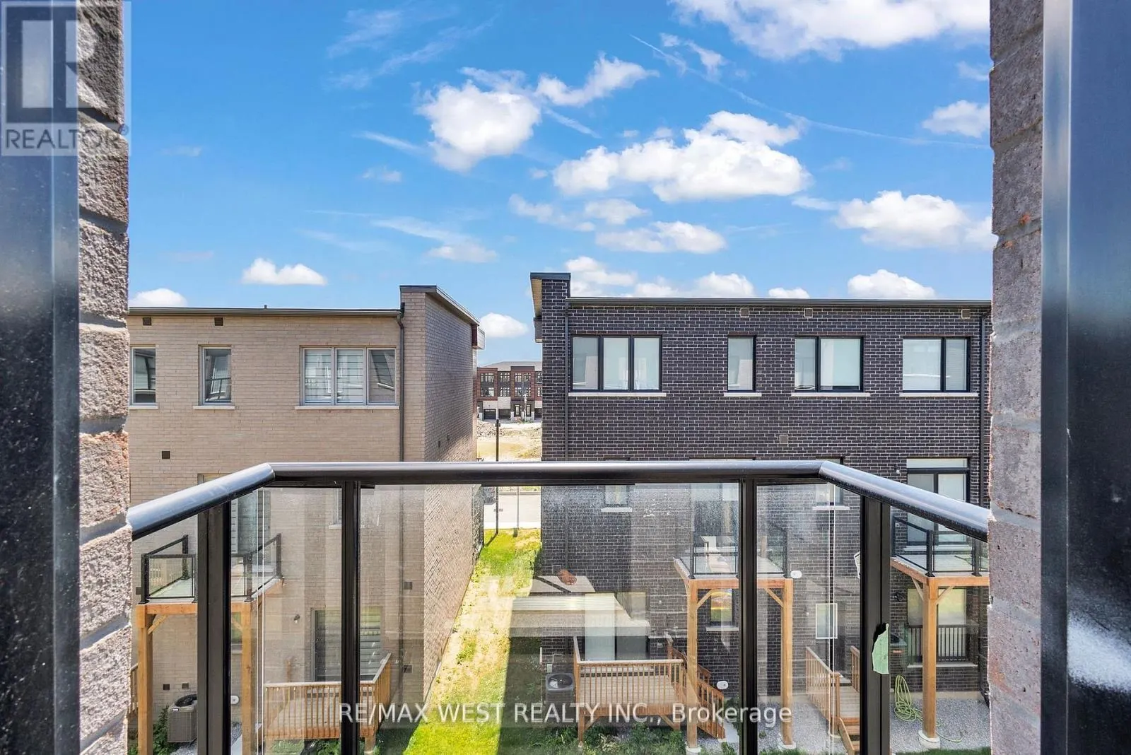 15 QUILICO ROAD N