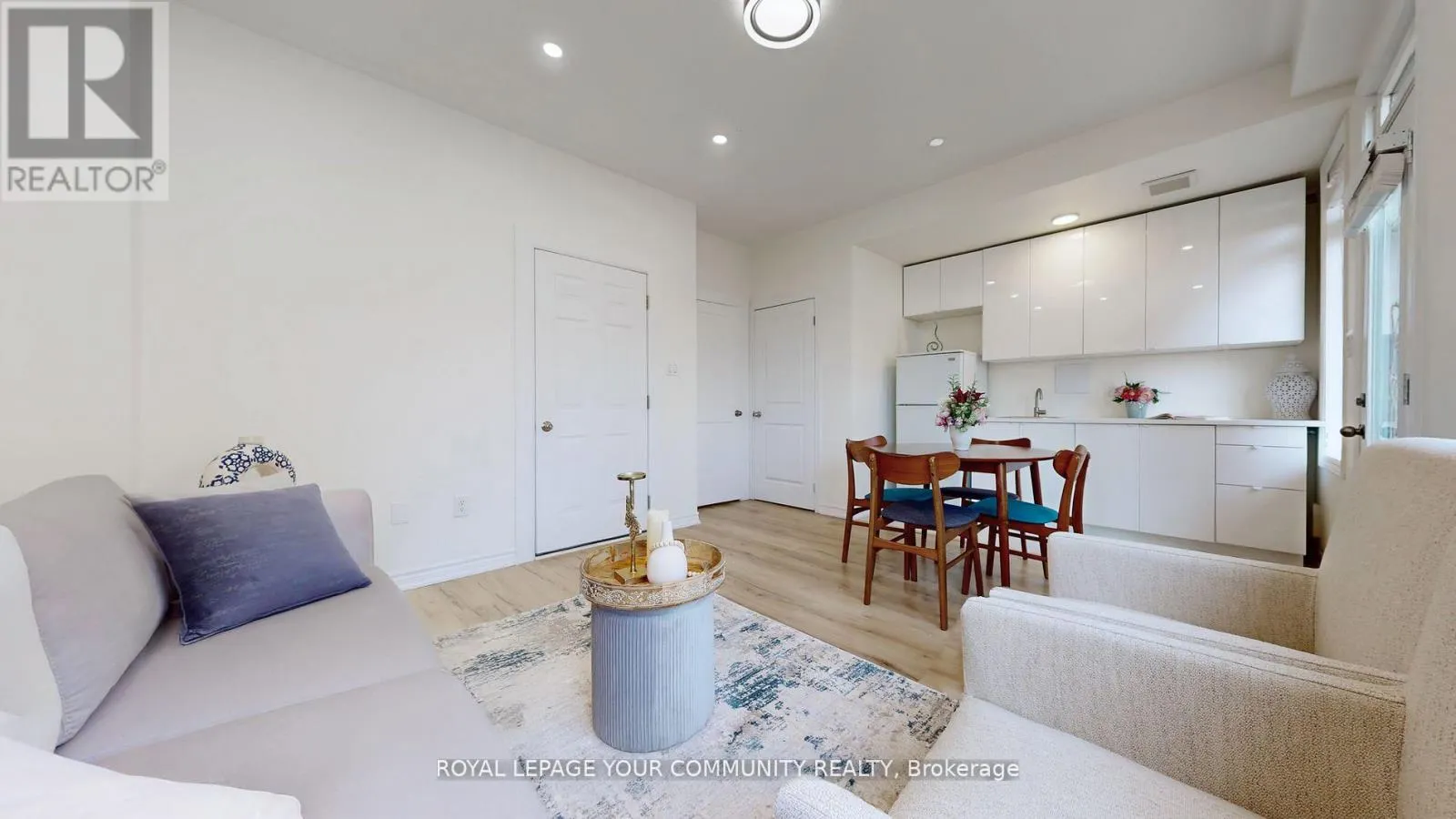 10 WILLIAM ADAMS LANE