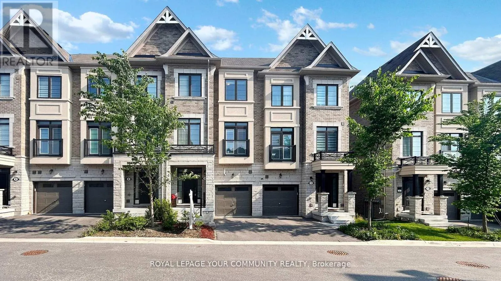 10 WILLIAM ADAMS LANE
