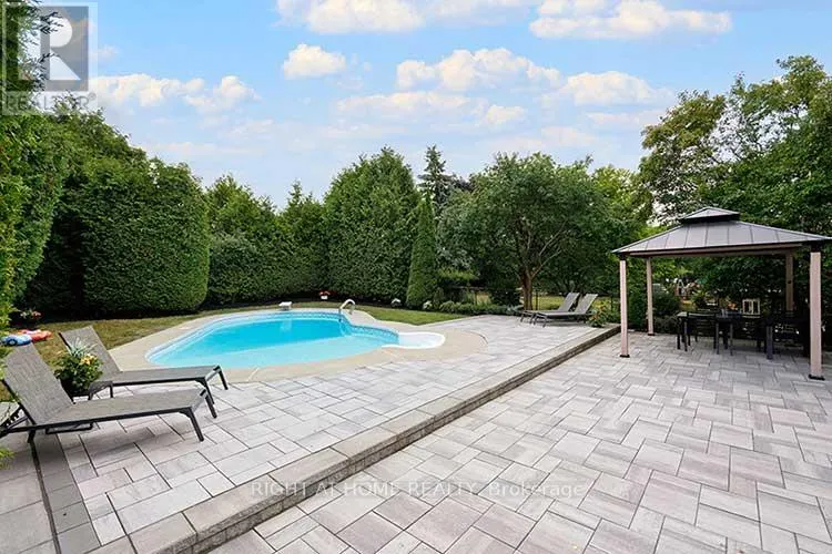 413 MATHEWS COURT