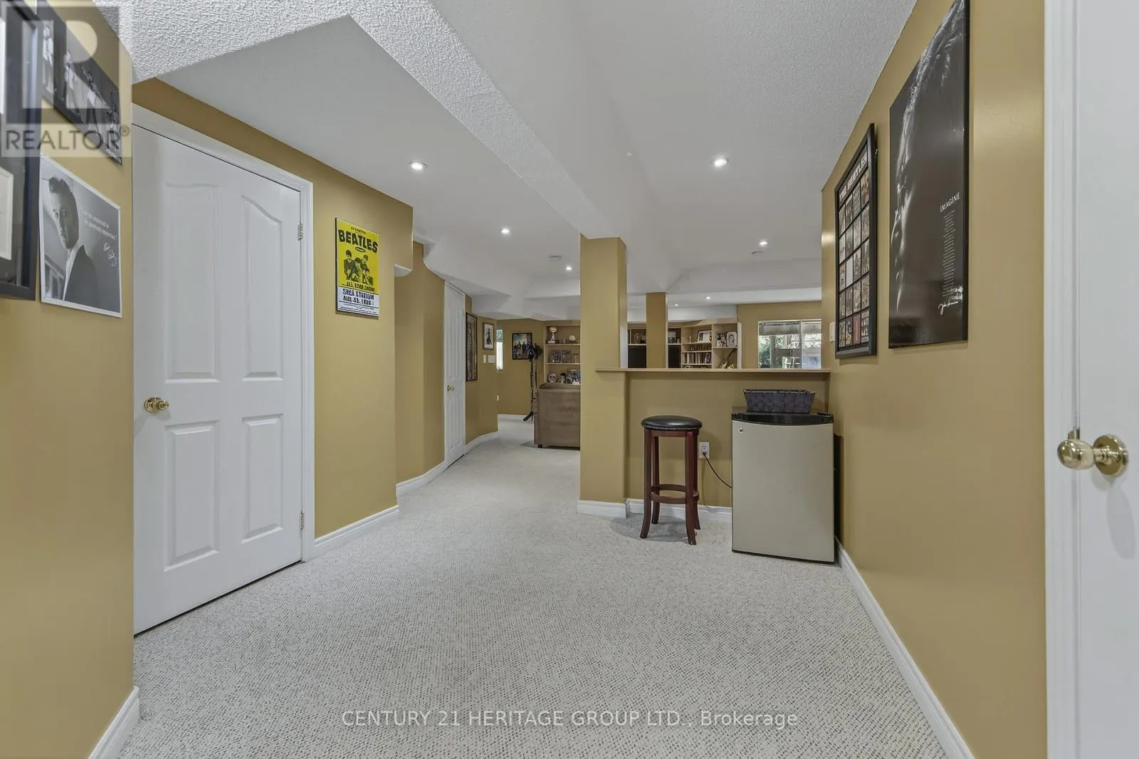 33 HIGHLAND TERRACE