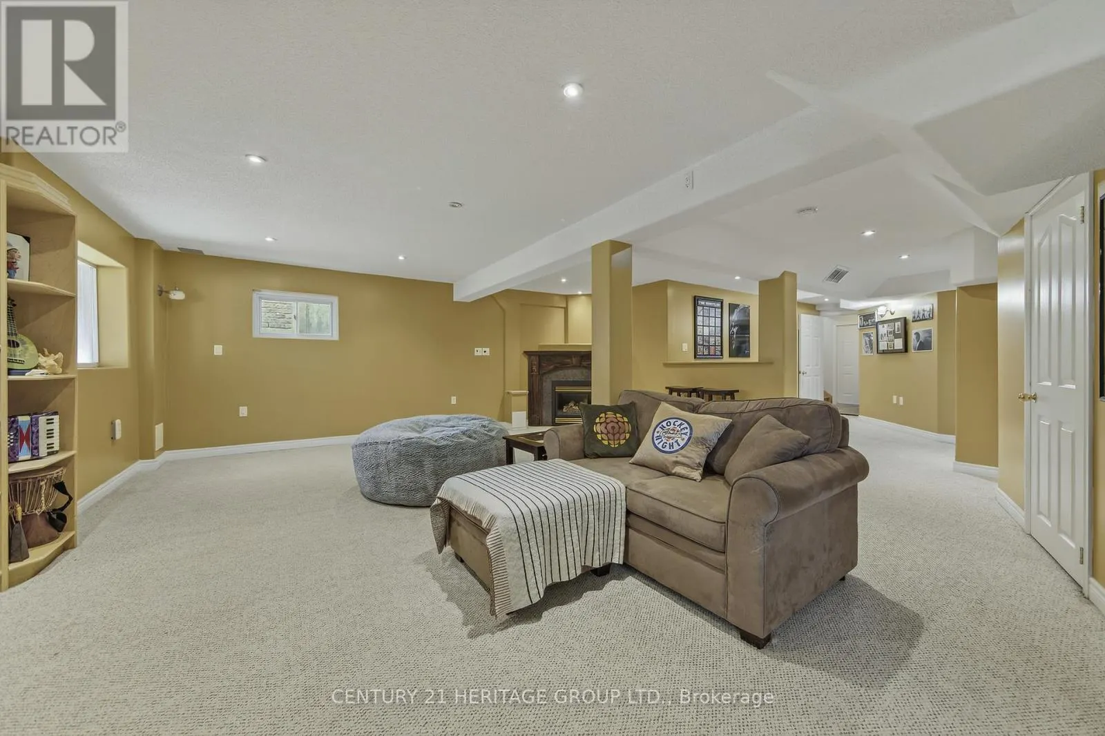 33 HIGHLAND TERRACE