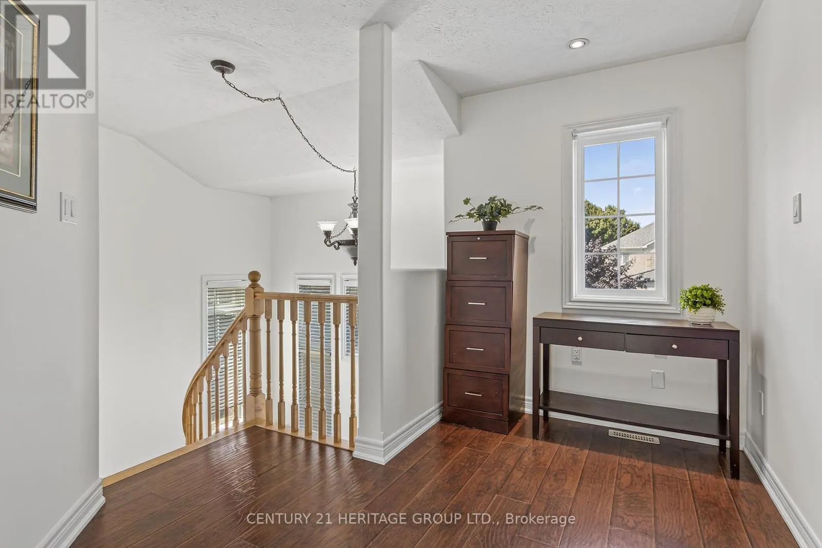 33 HIGHLAND TERRACE