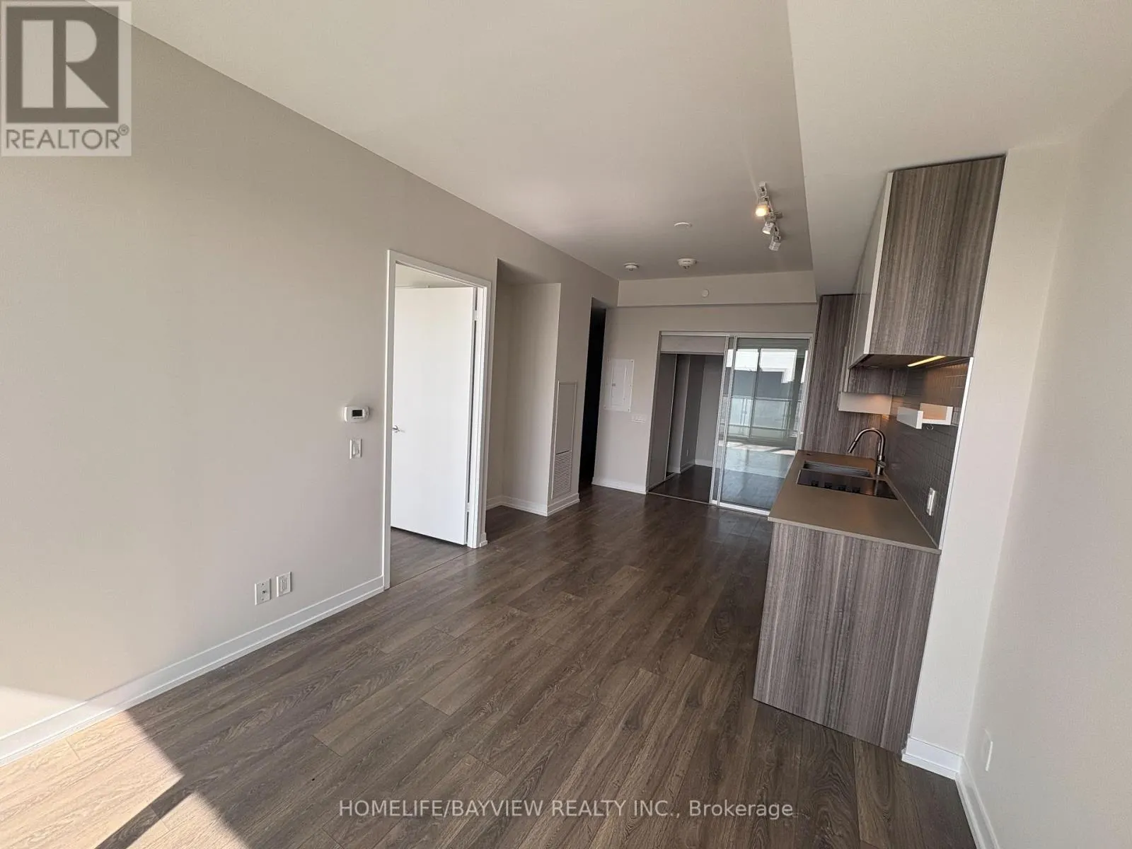 #2608 - 5 BUTTERMILL AVENUE
