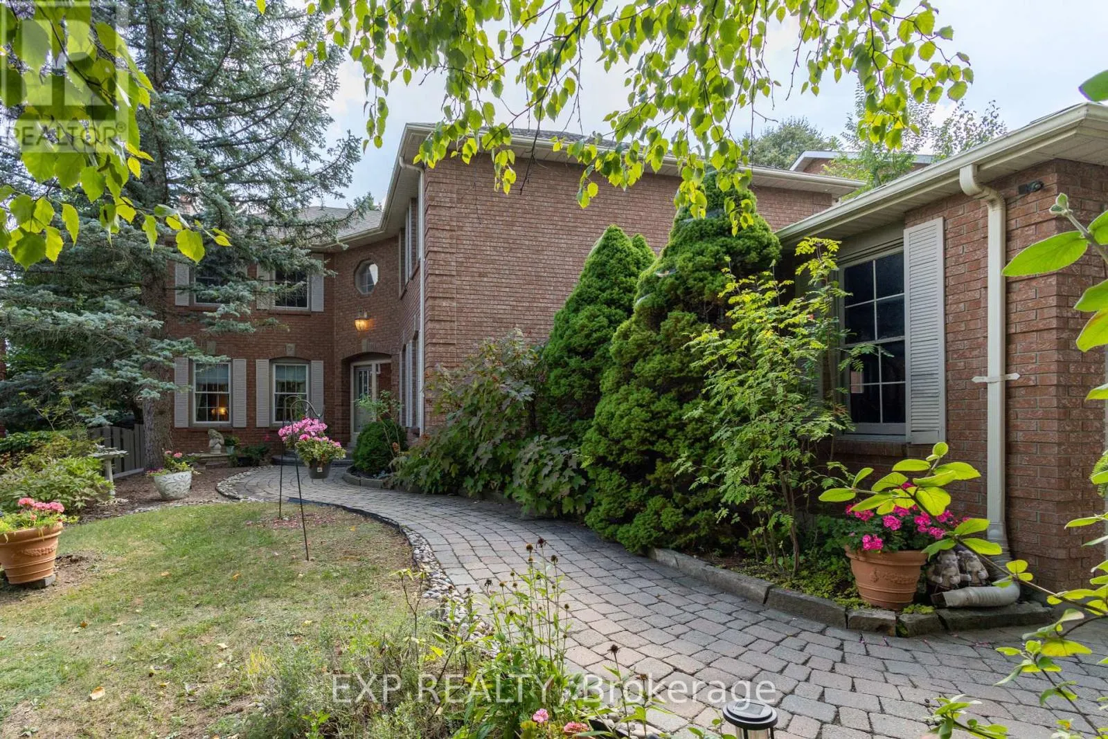 23 BRIARWOOD ROAD