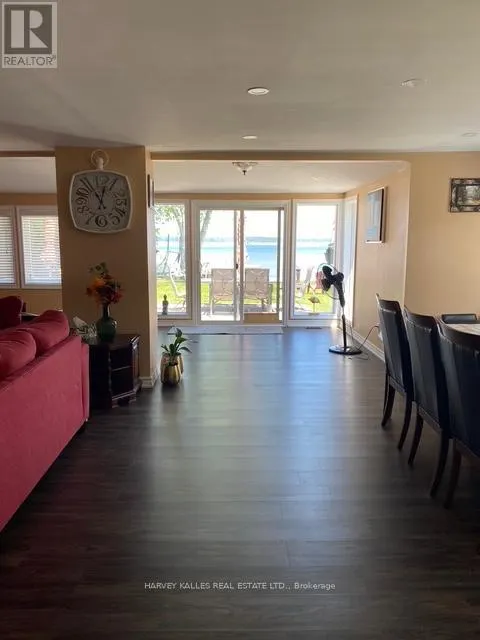 72 LAKESIDE DRIVE