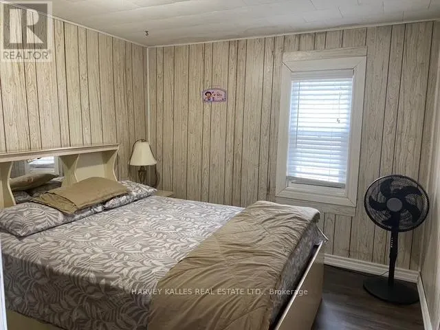 72 LAKESIDE DRIVE
