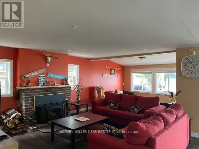 72 LAKESIDE DRIVE