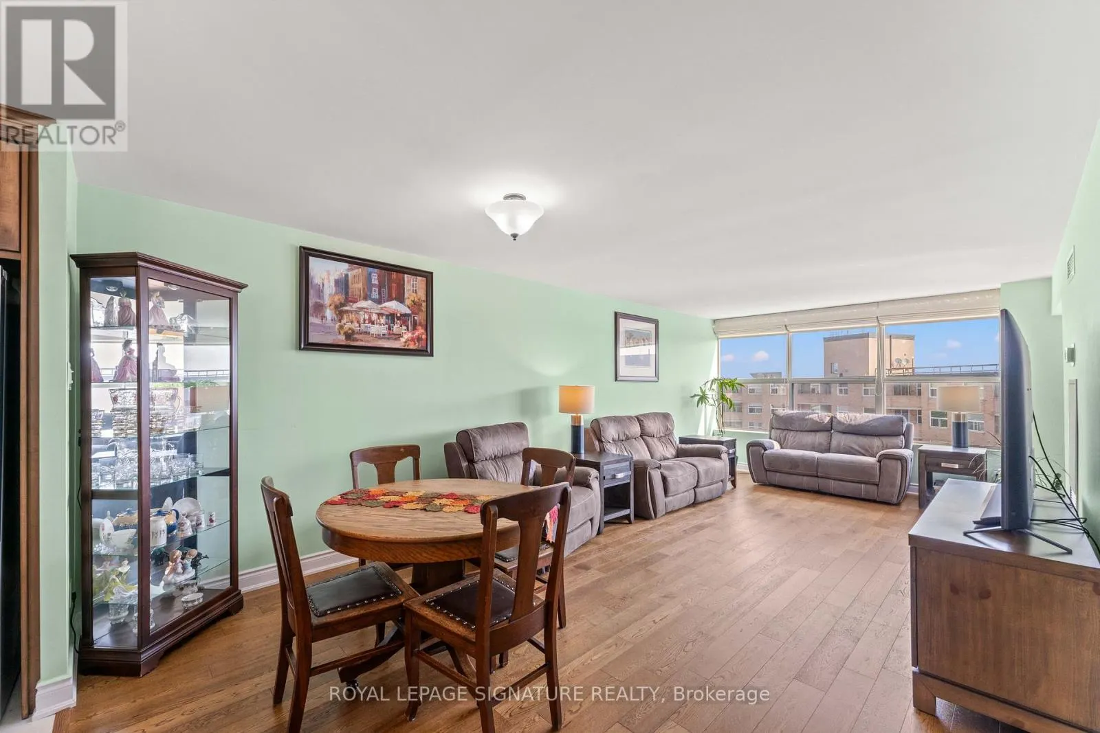 1007 - 250 DAVIS DRIVE