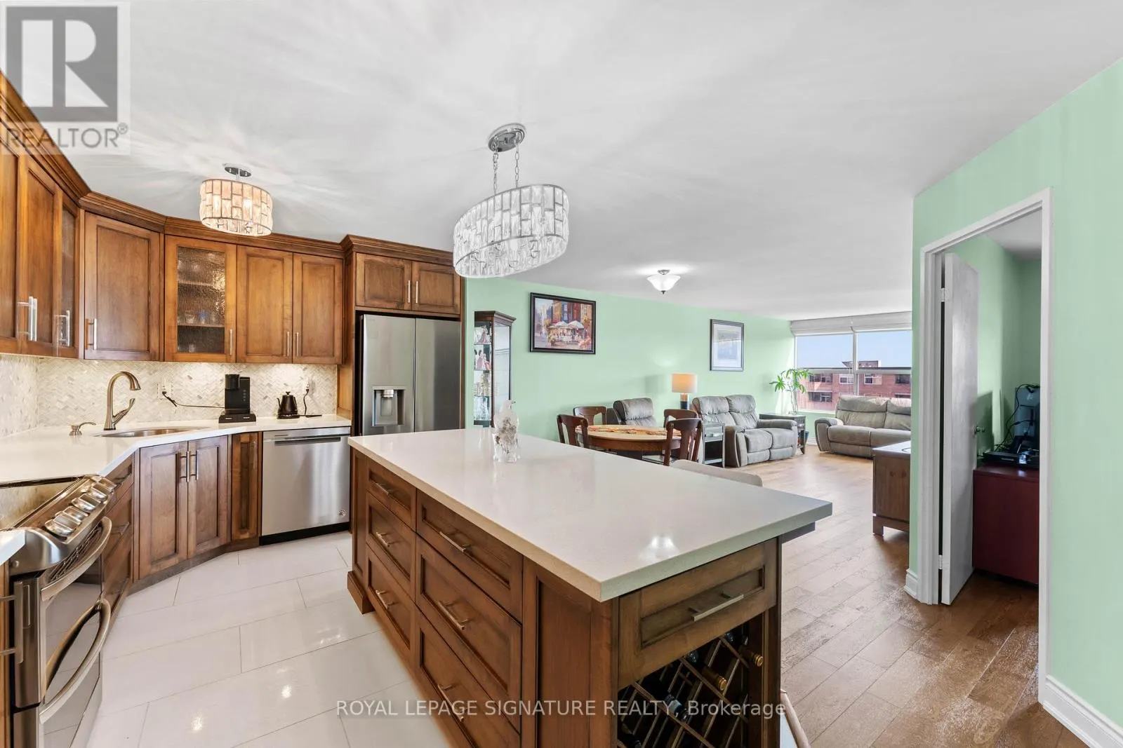 1007 - 250 DAVIS DRIVE