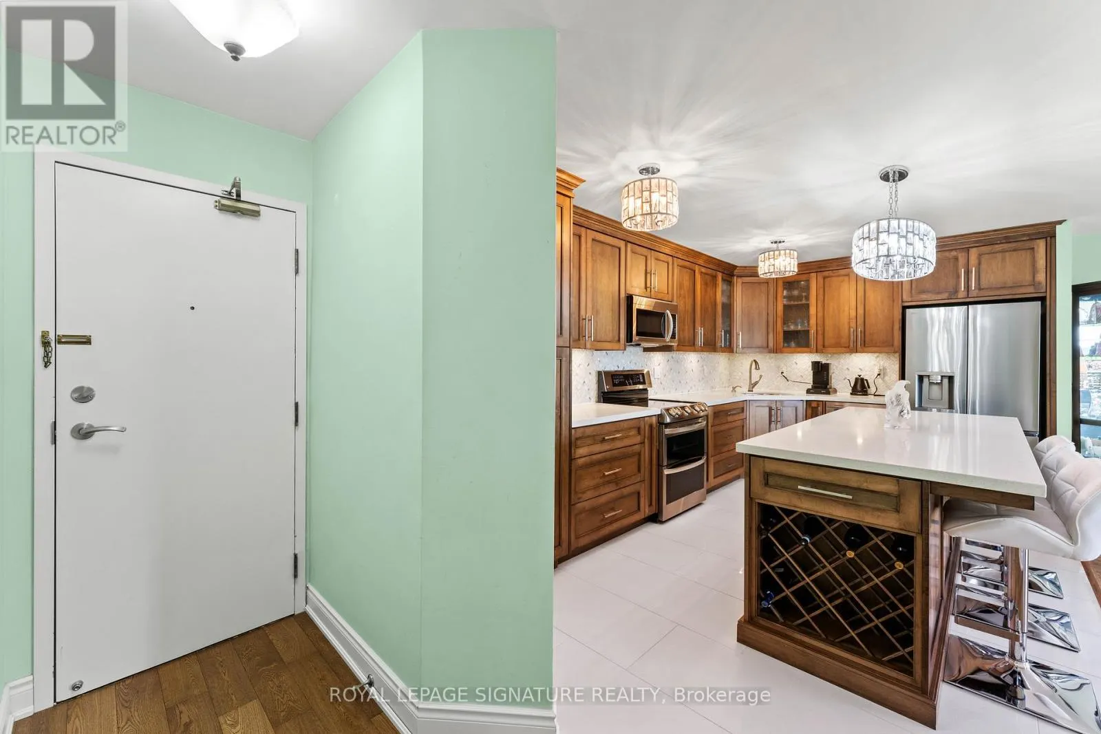 1007 - 250 DAVIS DRIVE