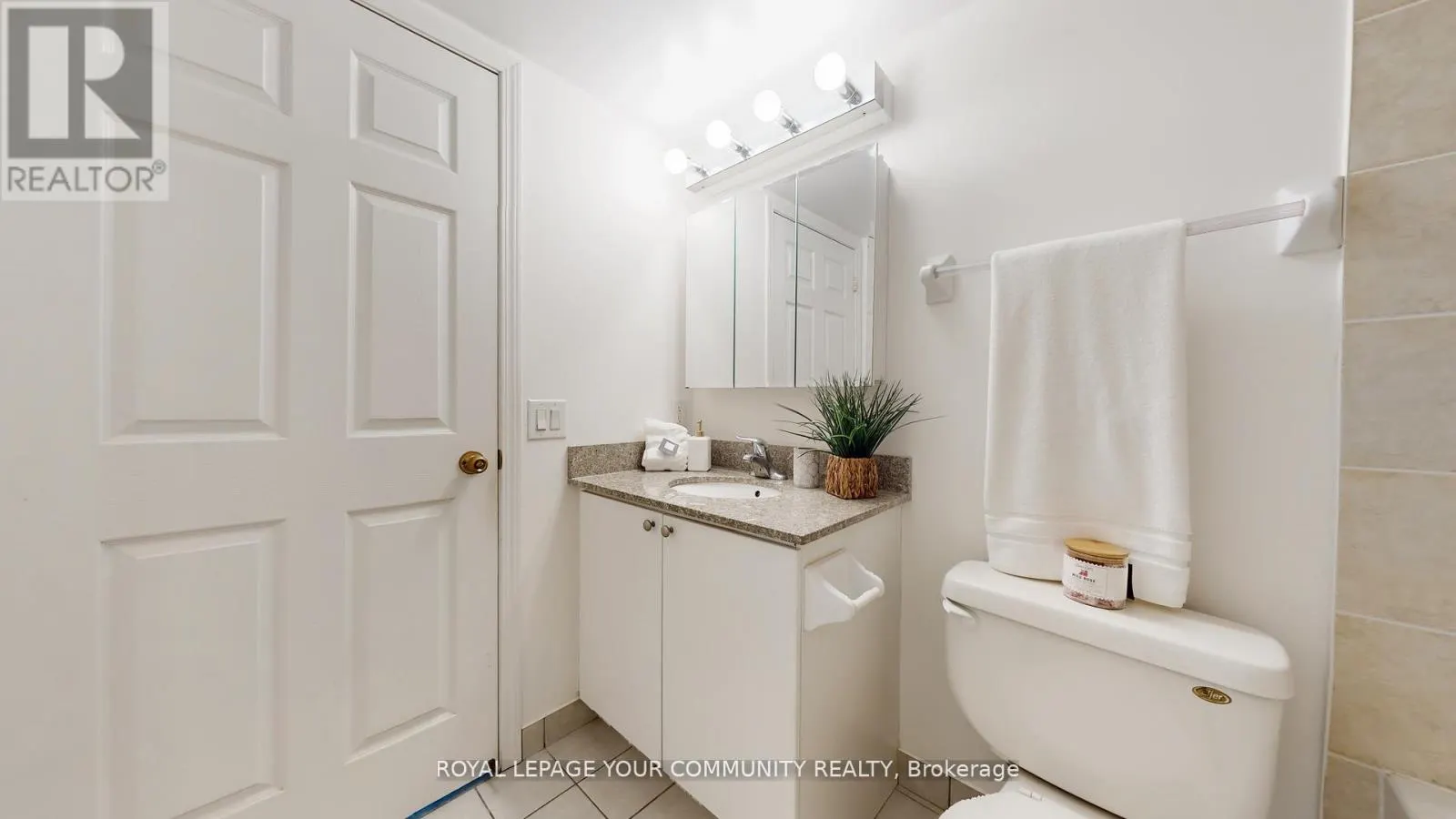 1005 - 185 ONEIDA CRESCENT