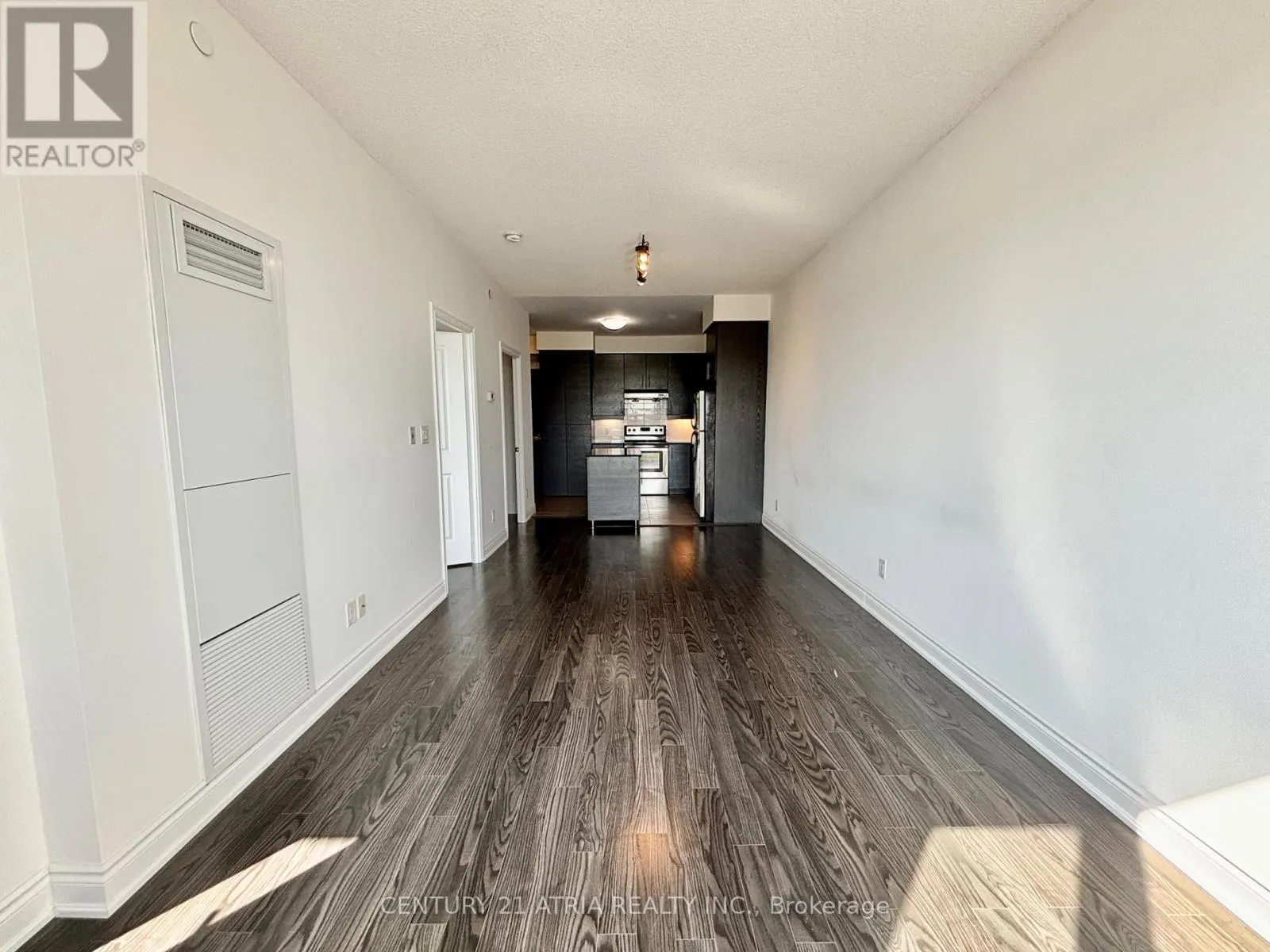 709 - 325 SOUTH PARK ROAD