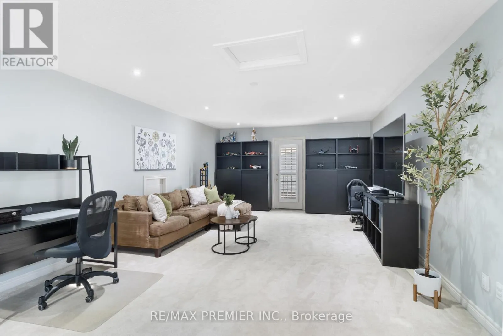 64 LEAMEADOW ROAD