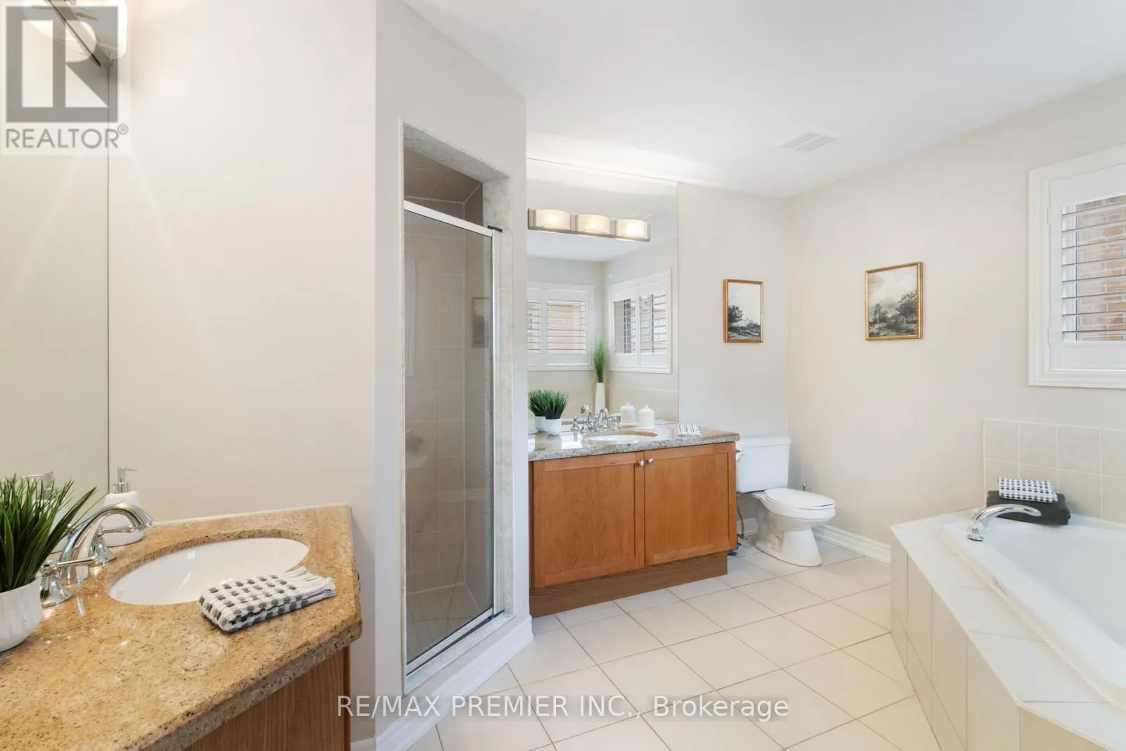 64 LEAMEADOW ROAD