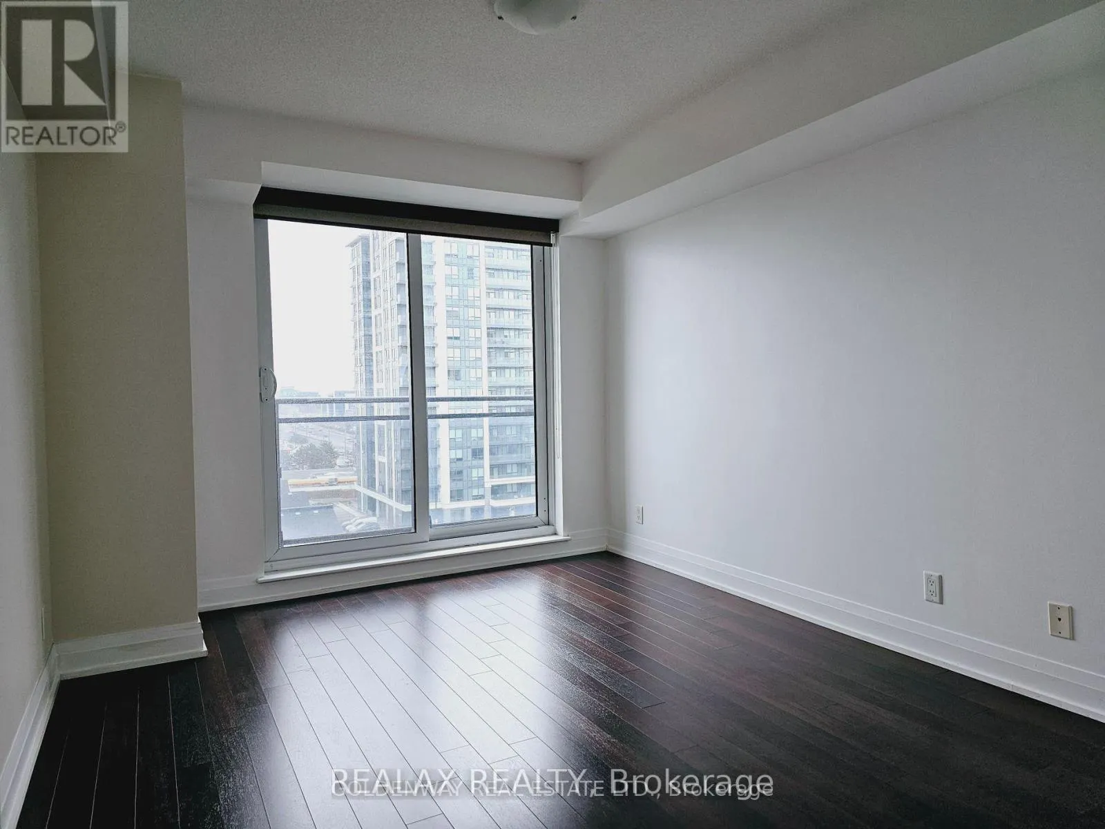 803 - 376 HIGHWAY 7 E