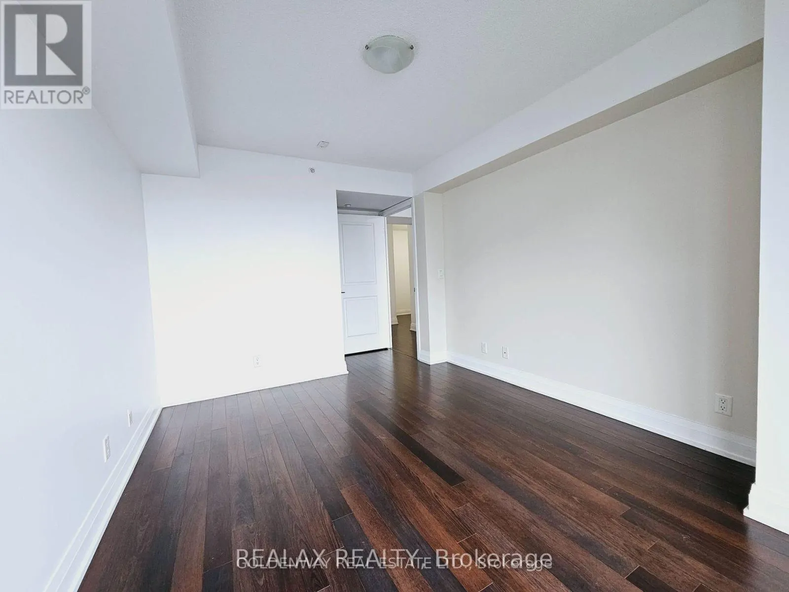 803 - 376 HIGHWAY 7 E