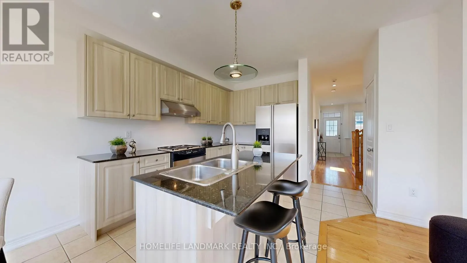 116 PELEE AVENUE