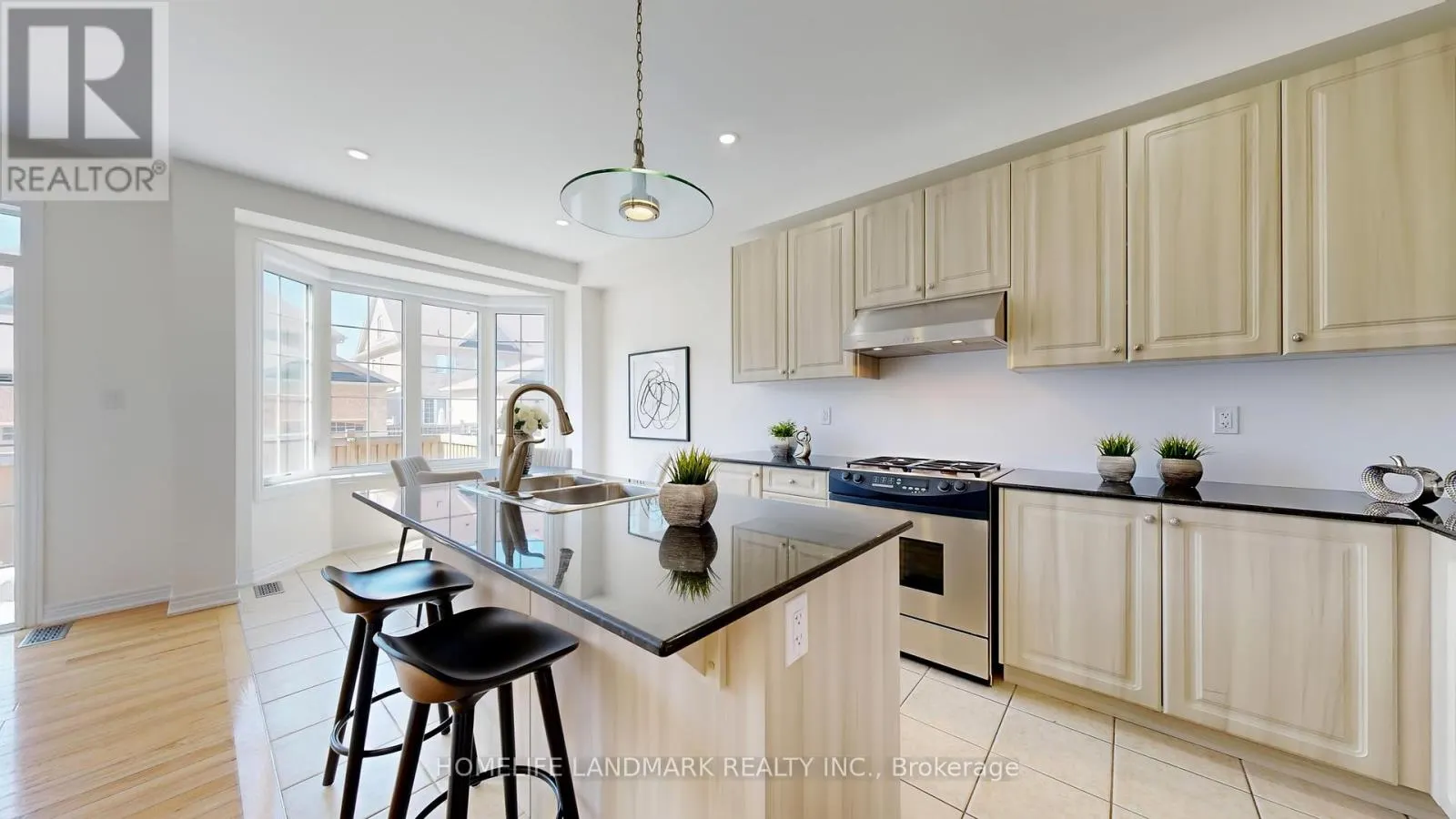 116 PELEE AVENUE