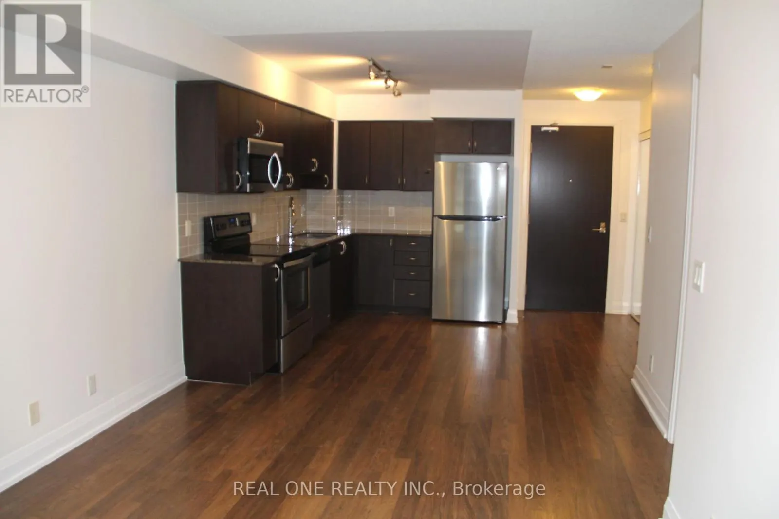 510 - 376 HIGHWAY 7 E