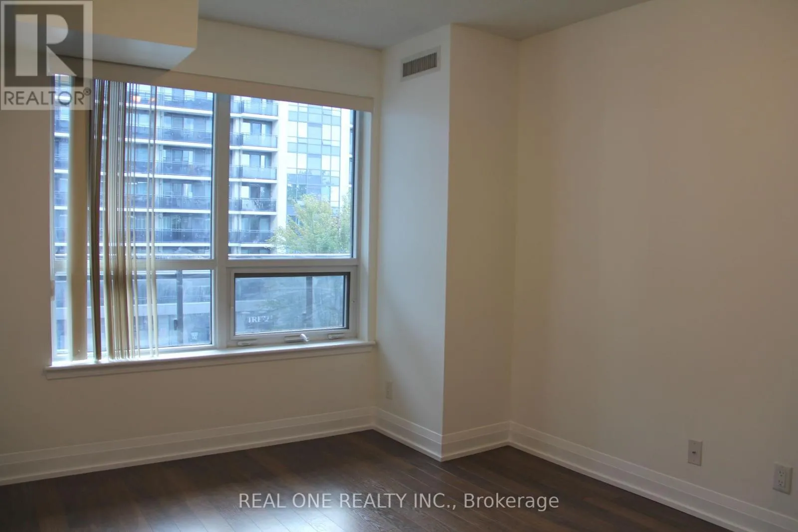 510 - 376 HIGHWAY 7 E