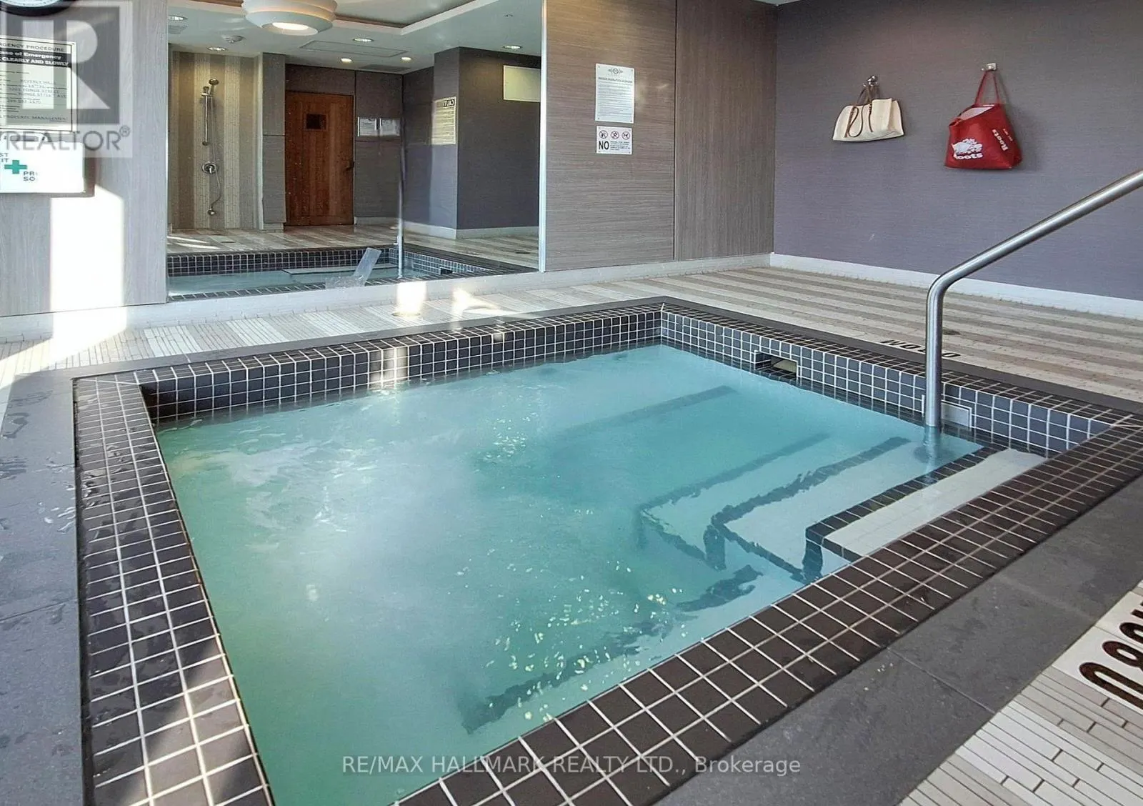 1114 - 9205 YONGE STREET