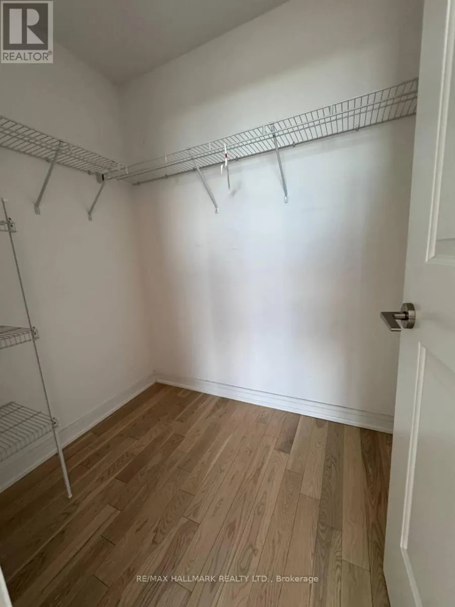 1114 - 9205 YONGE STREET