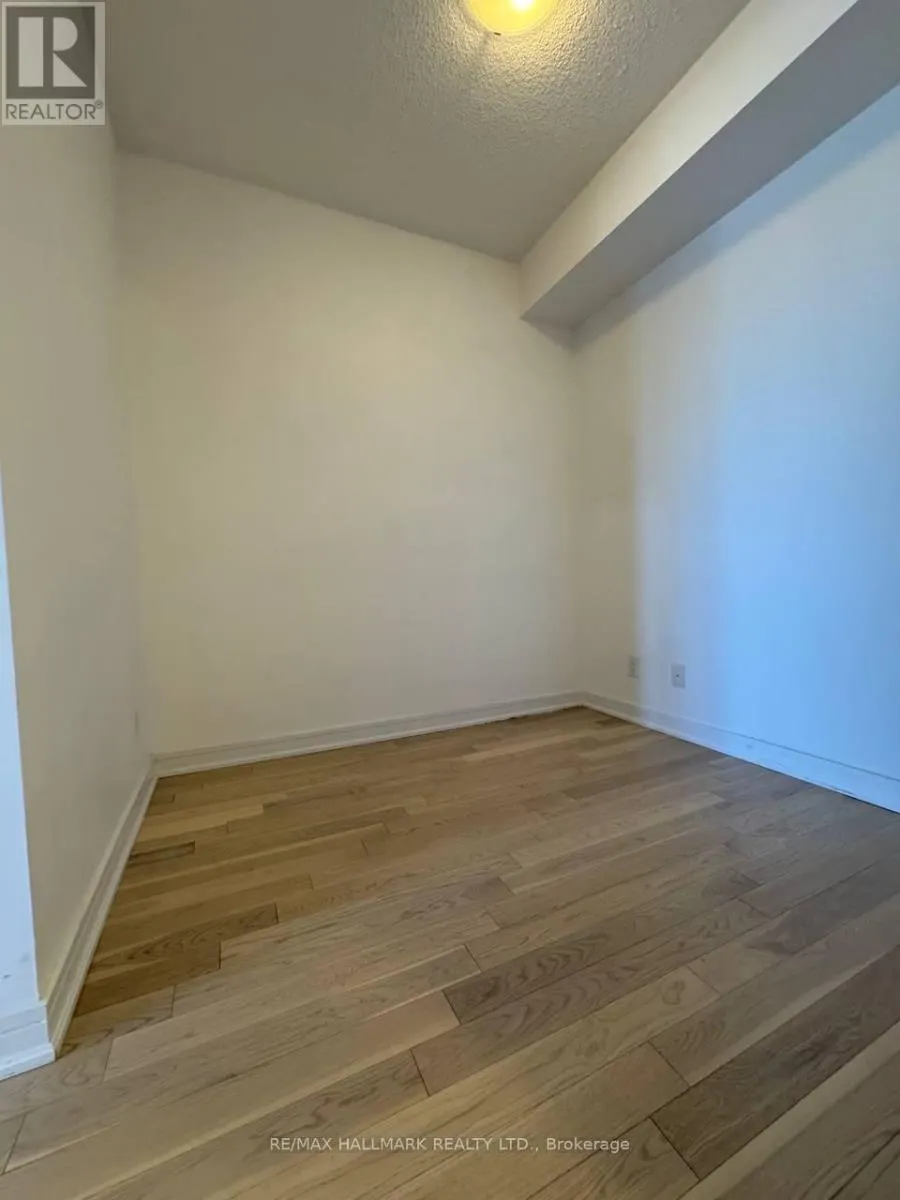 1114 - 9205 YONGE STREET