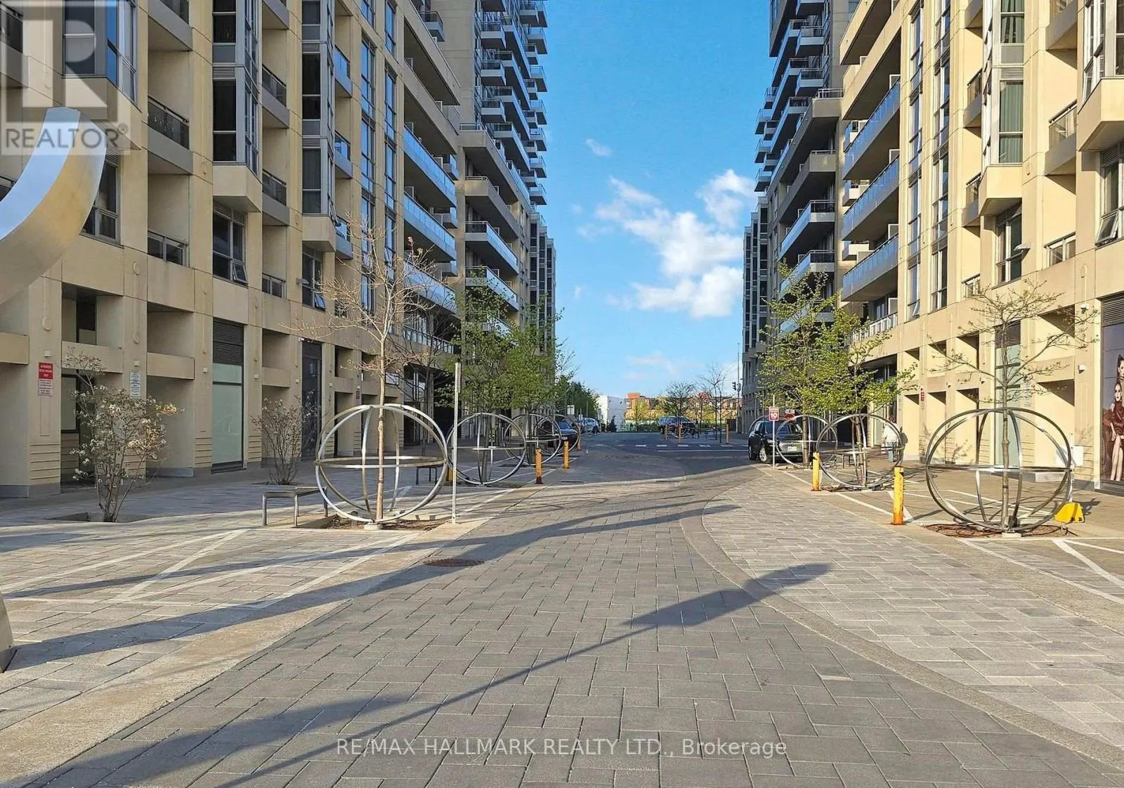 1114 - 9205 YONGE STREET