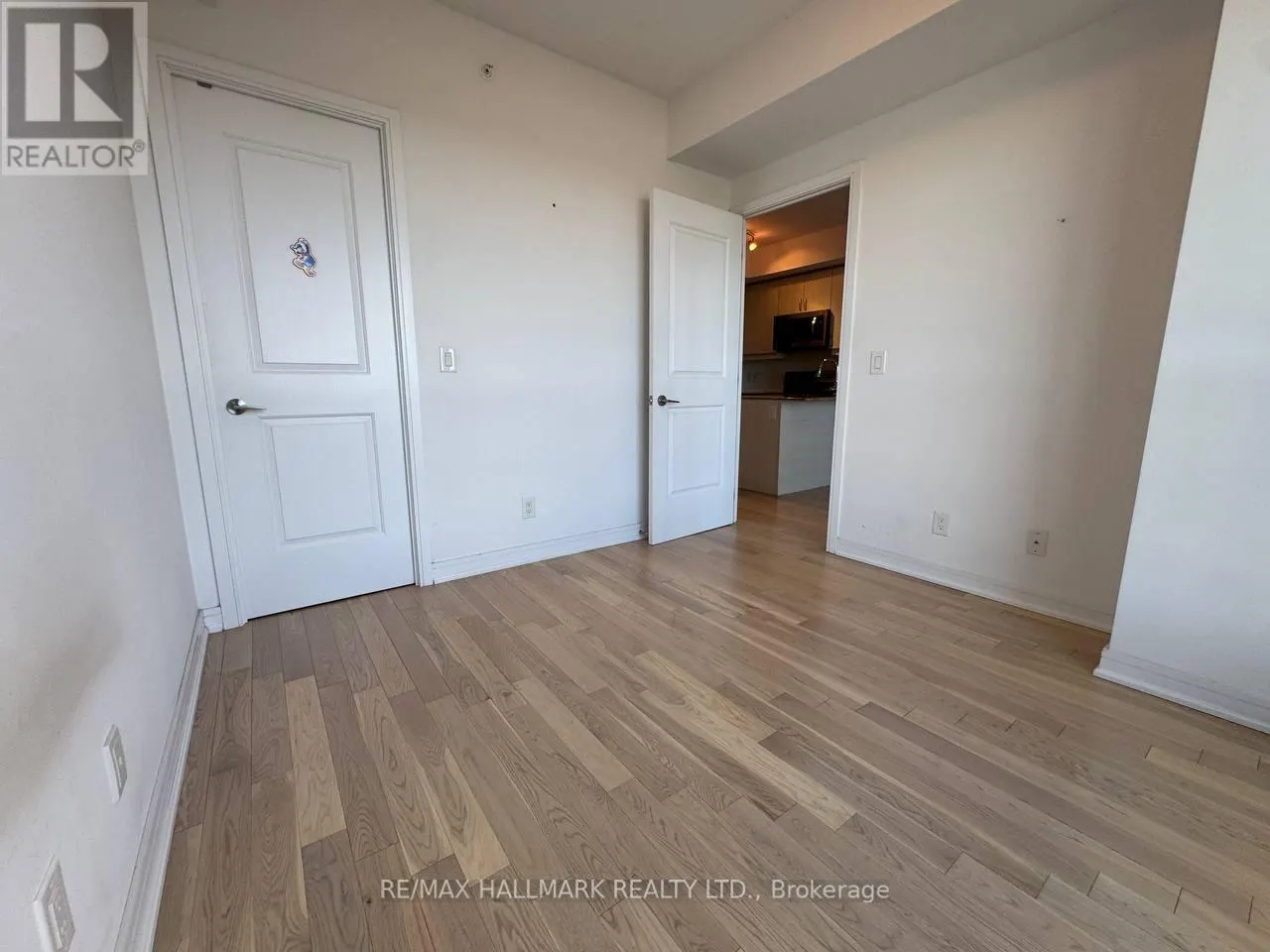 1114 - 9205 YONGE STREET