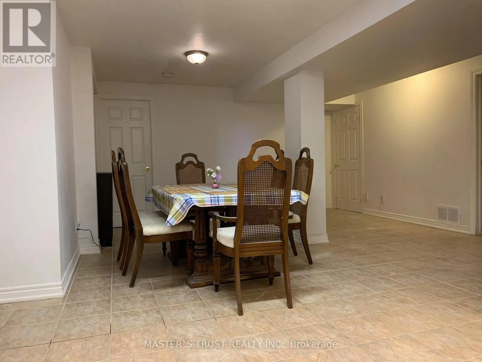 415 MARYBAY CRESCENT
