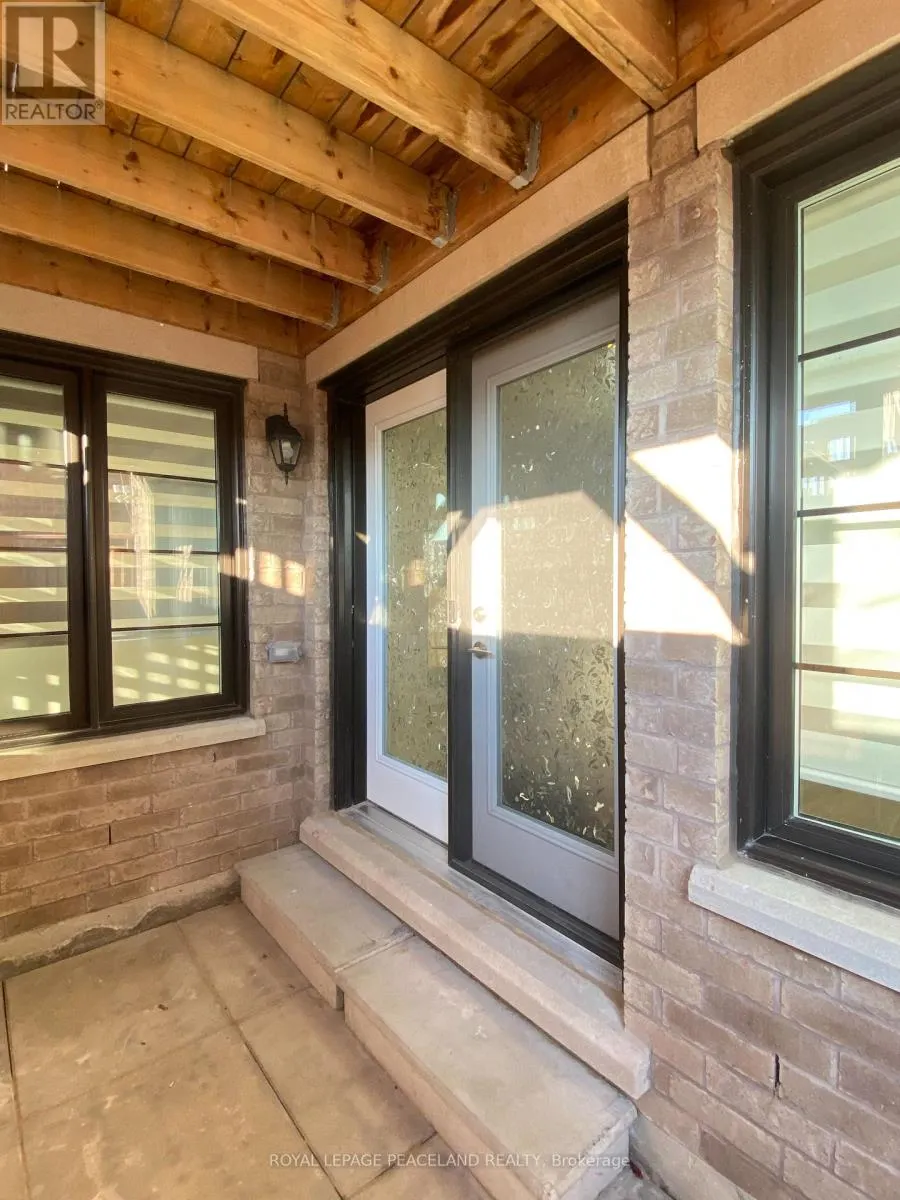 UNIT 2 - 30 MEADOW VISTA CRESCENT