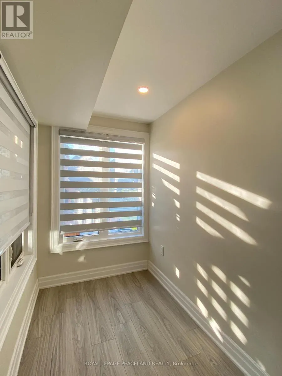 UNIT 2 - 30 MEADOW VISTA CRESCENT