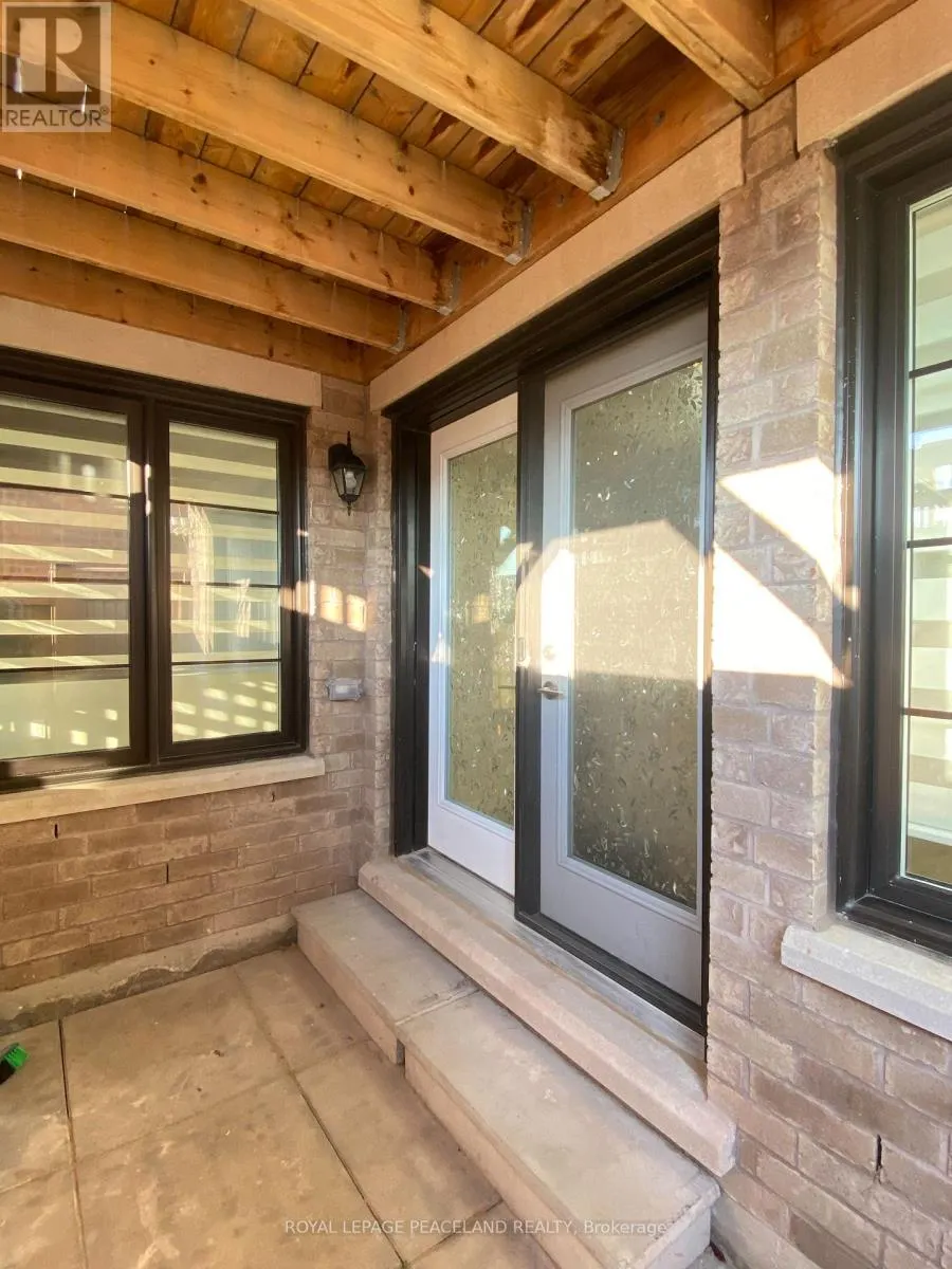UNIT 2 - 30 MEADOW VISTA CRESCENT