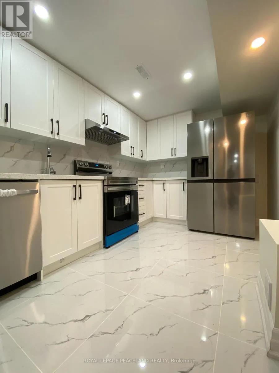 UNIT 2 - 30 MEADOW VISTA CRESCENT
