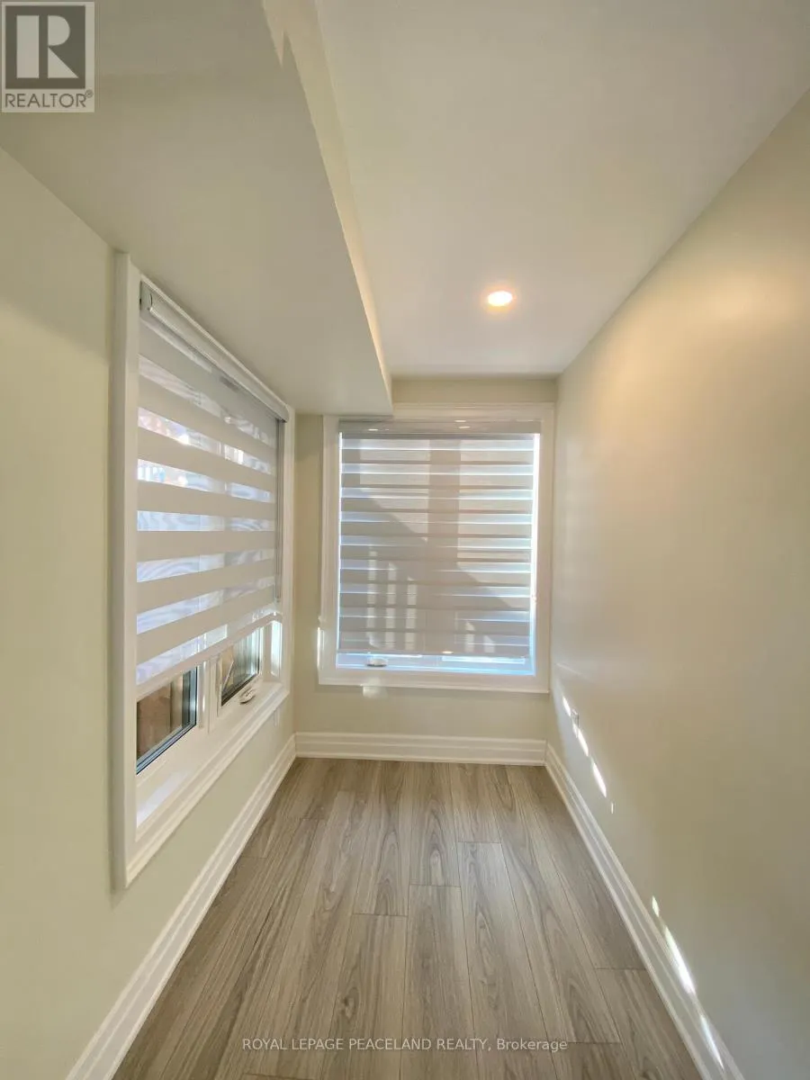 UNIT 2 - 30 MEADOW VISTA CRESCENT