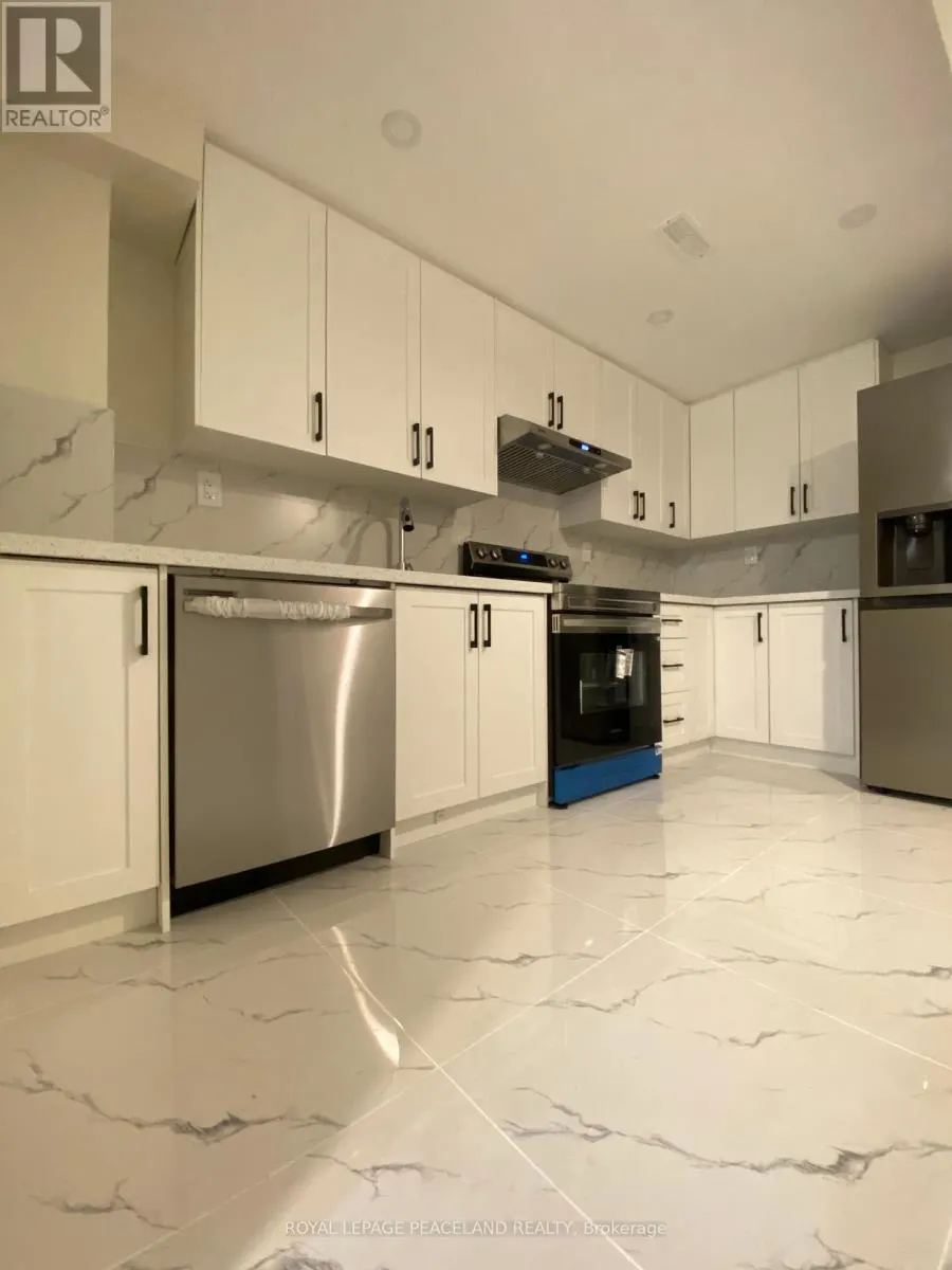UNIT 2 - 30 MEADOW VISTA CRESCENT