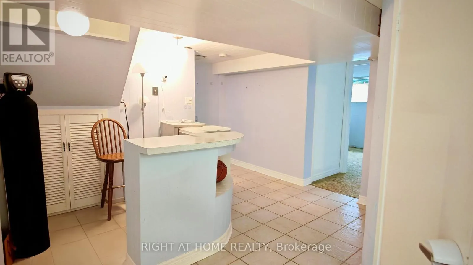 BASEMENT - 27 SUSSEX AVENUE