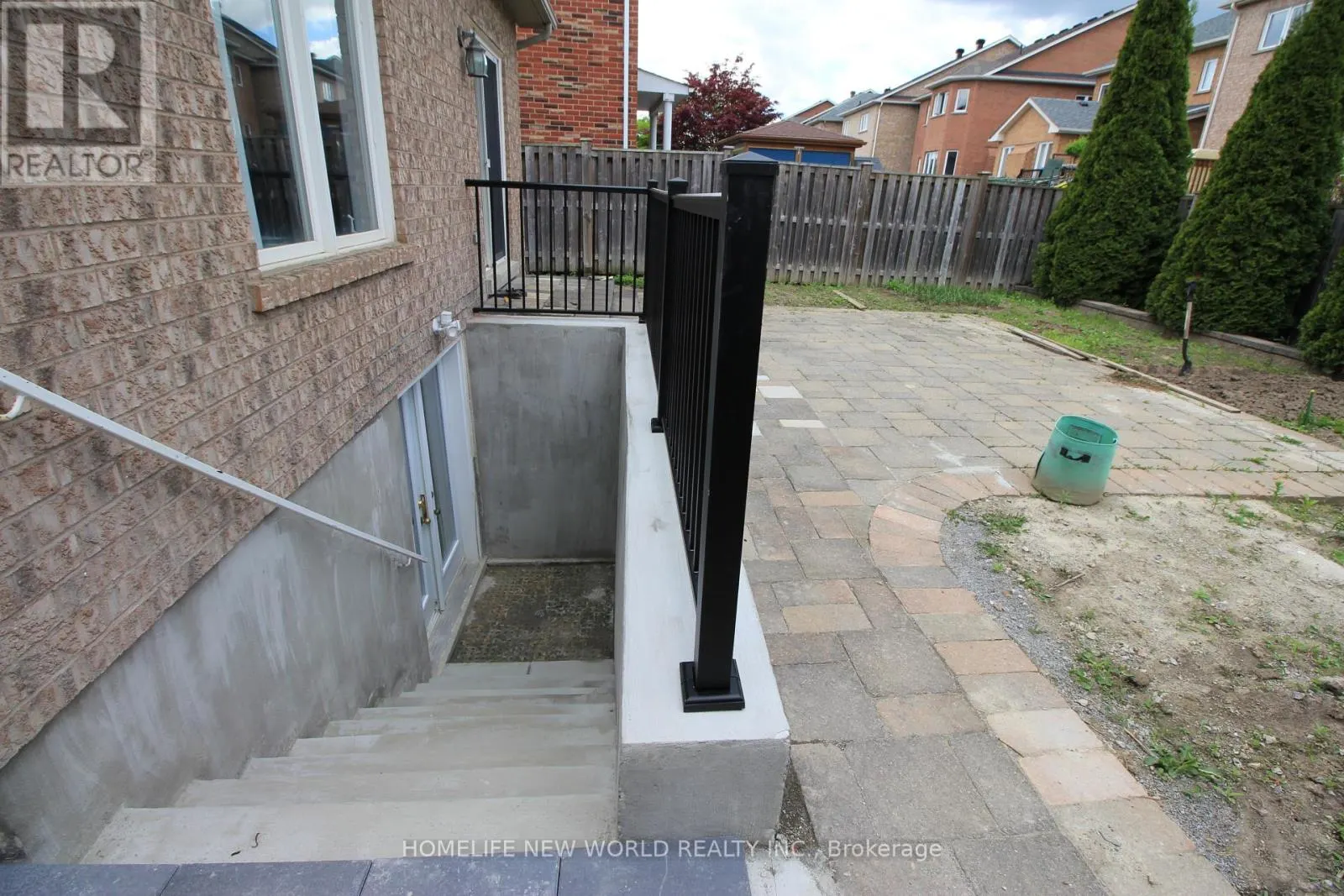 (BSMT) - 62 TOPOROWSKI AVENUE