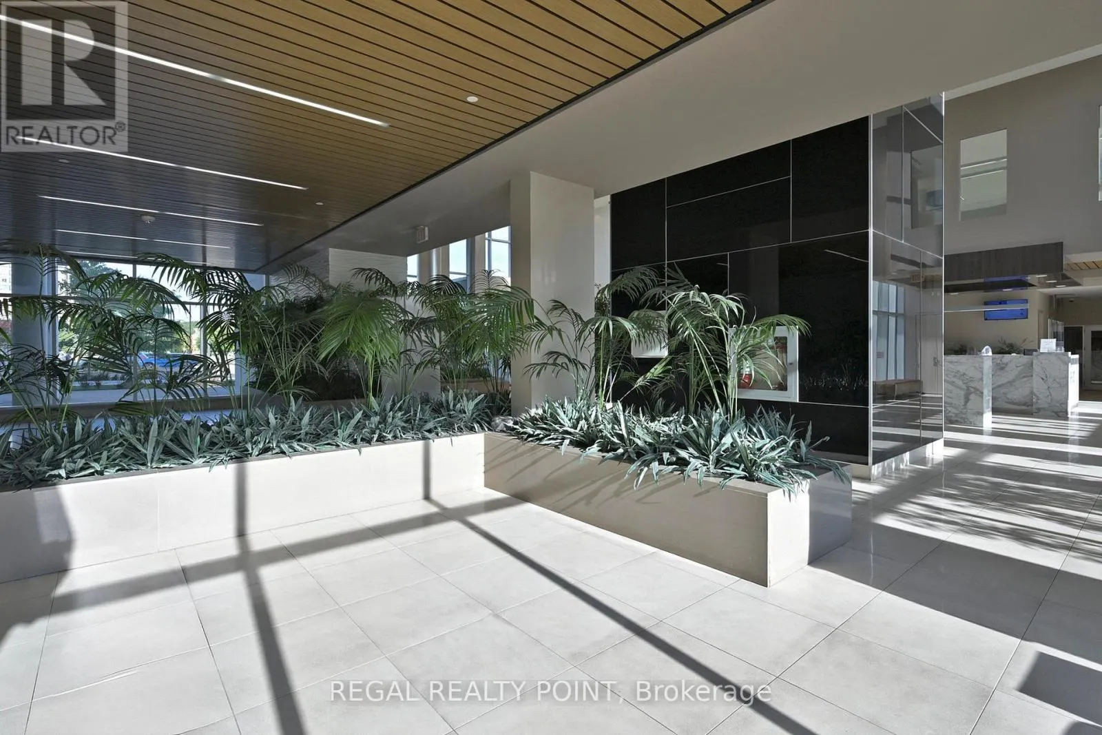 708 - 9608 YONGE STREET