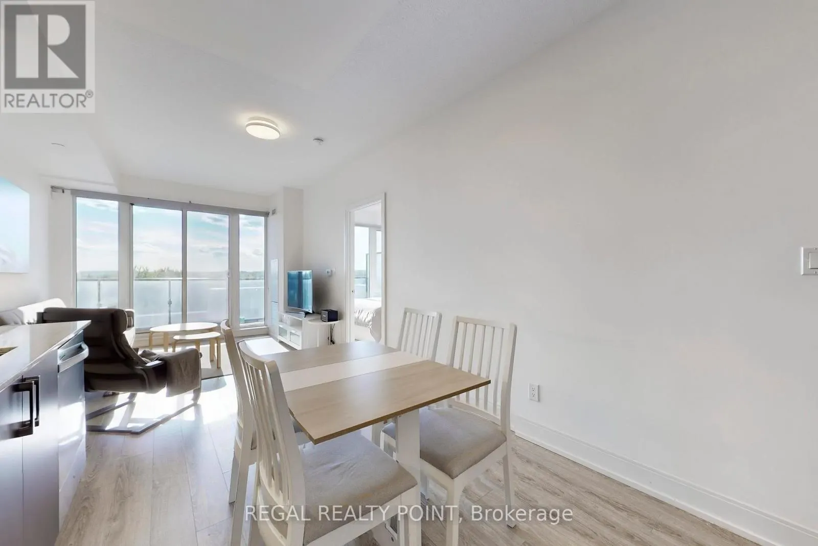 708 - 9608 YONGE STREET