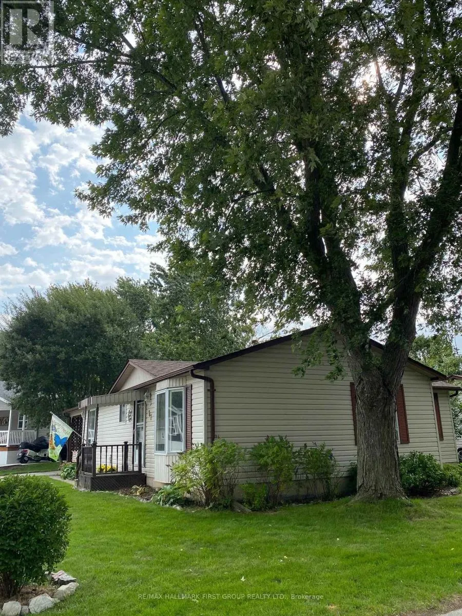 22 BRIARWOOD PLACE